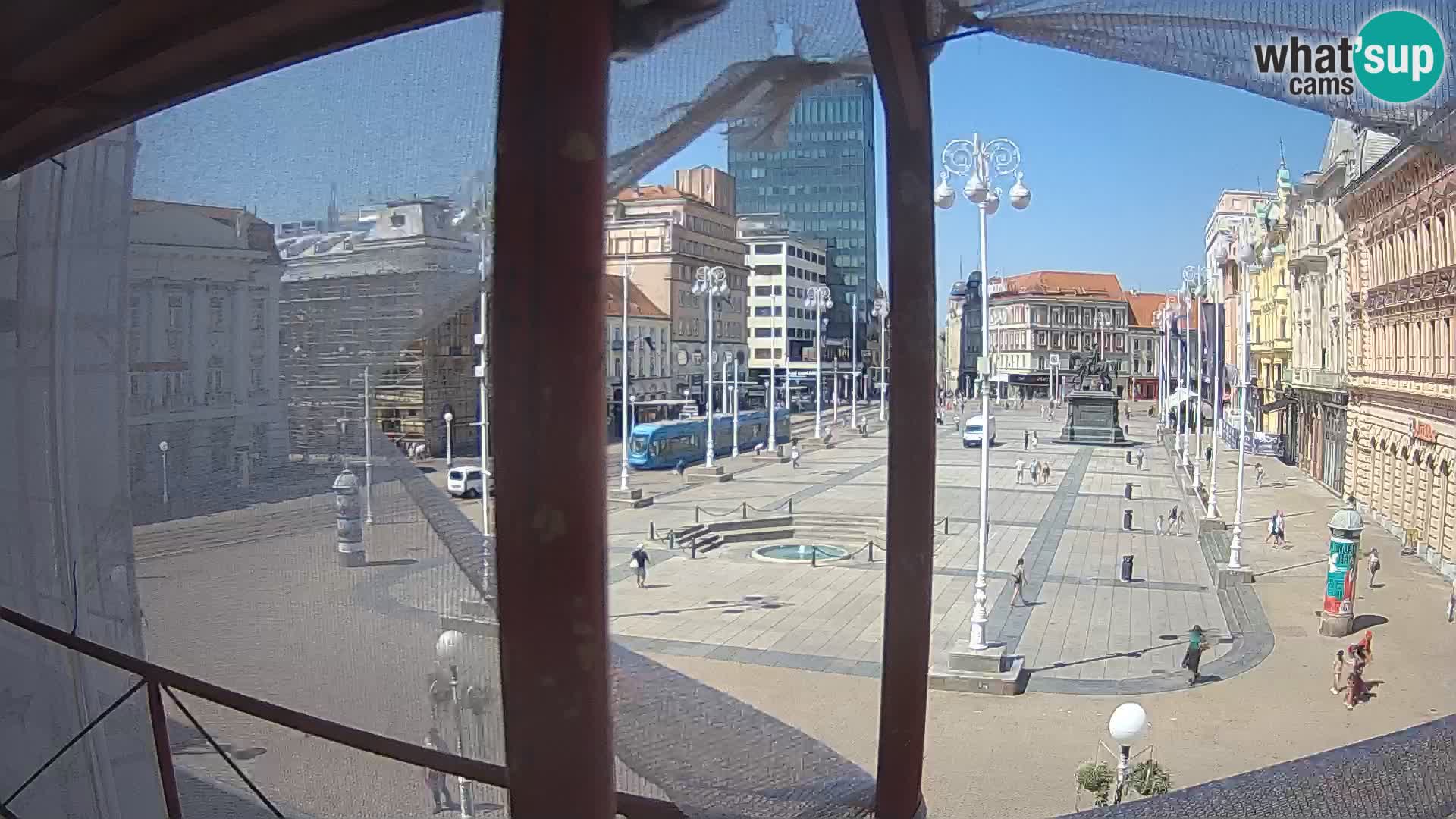 Zagreb spletna kamera trg Bana Jelačića
