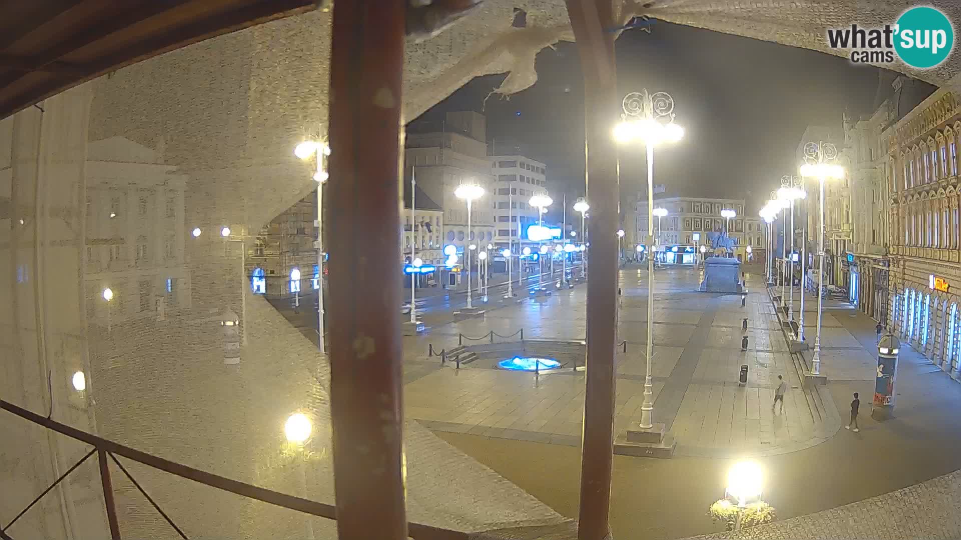 Zagreb Live Webcam – Bana Jelačić square