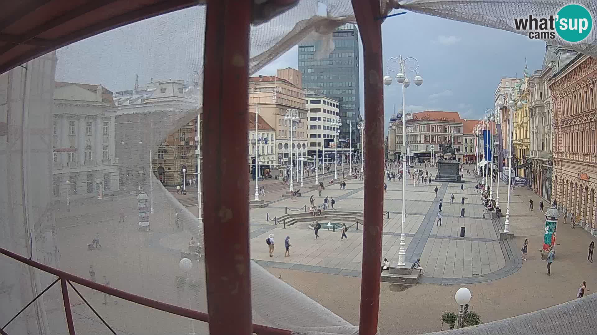 Zagreb spletna kamera trg Bana Jelačića