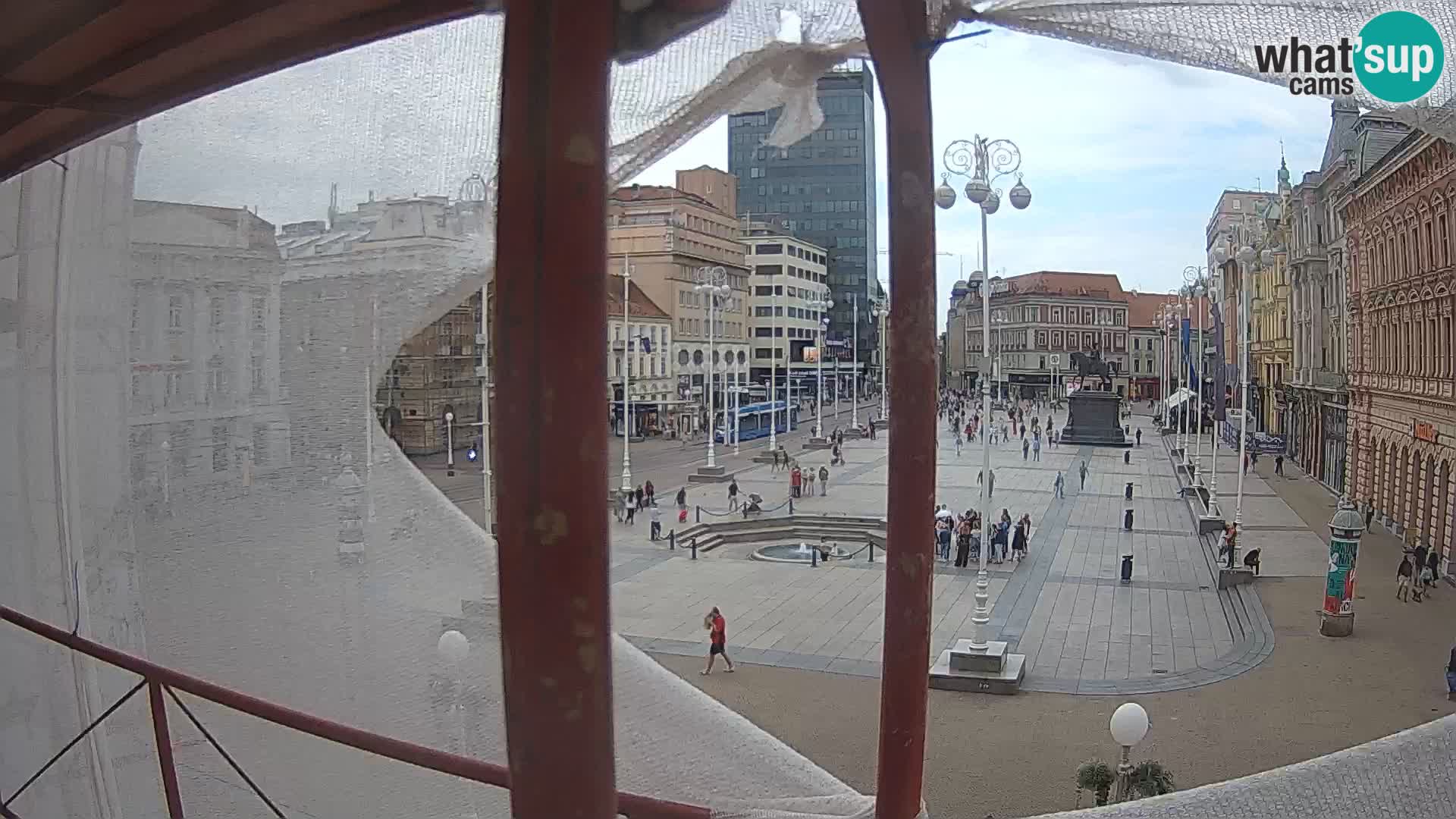 Zagreb Livecam – Bana Jelačić square