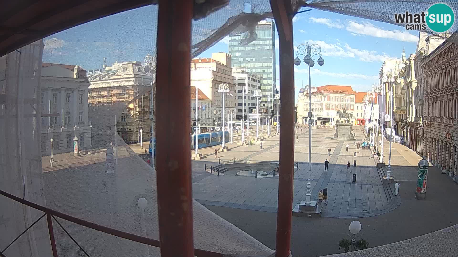 Zagreb spletna kamera trg Bana Jelačića