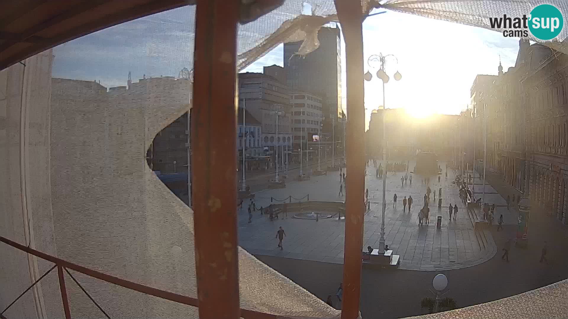 Zagreb Livecam – Bana Jelačić square