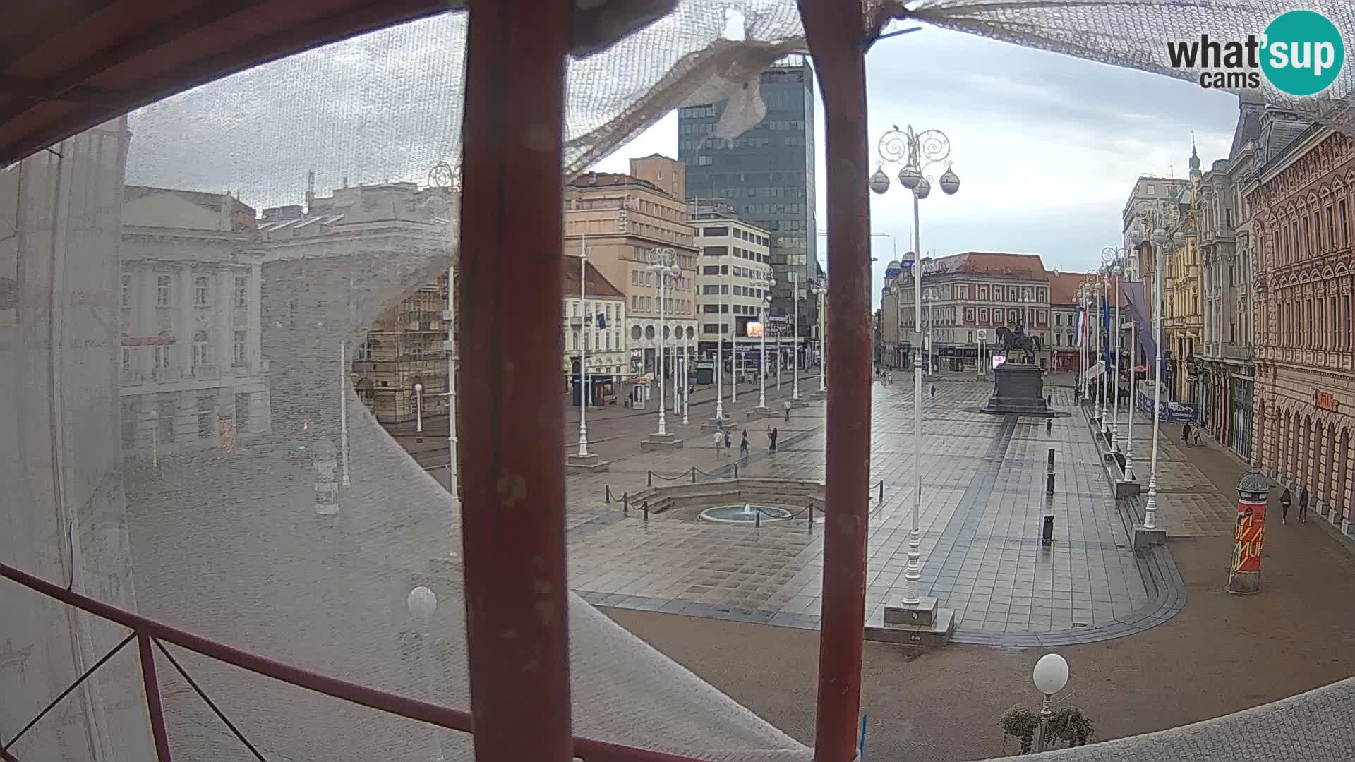 Zagreb spletna kamera trg Bana Jelačića