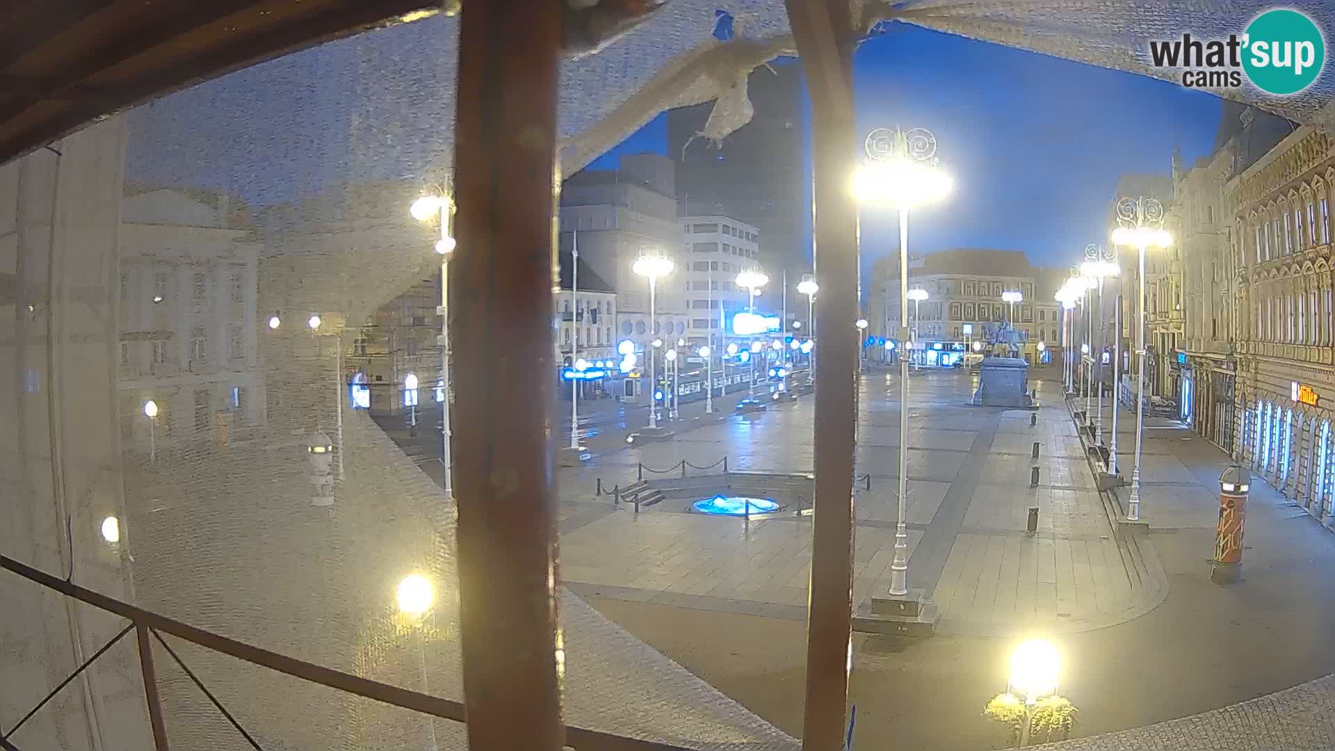 Zagreb Live Webcam – Bana Jelačić square
