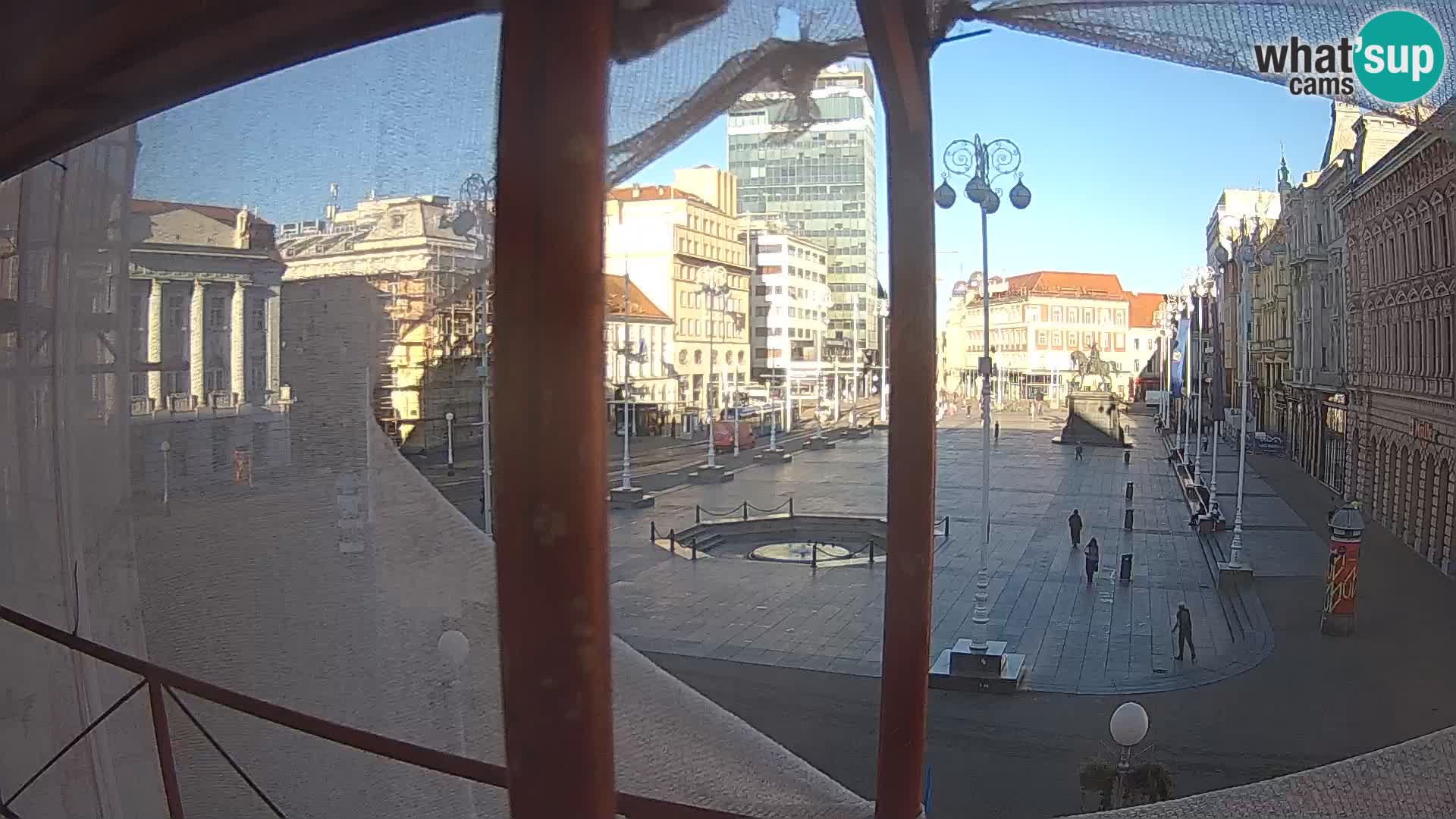 Zagreb Live Webcam – Bana Jelačić square