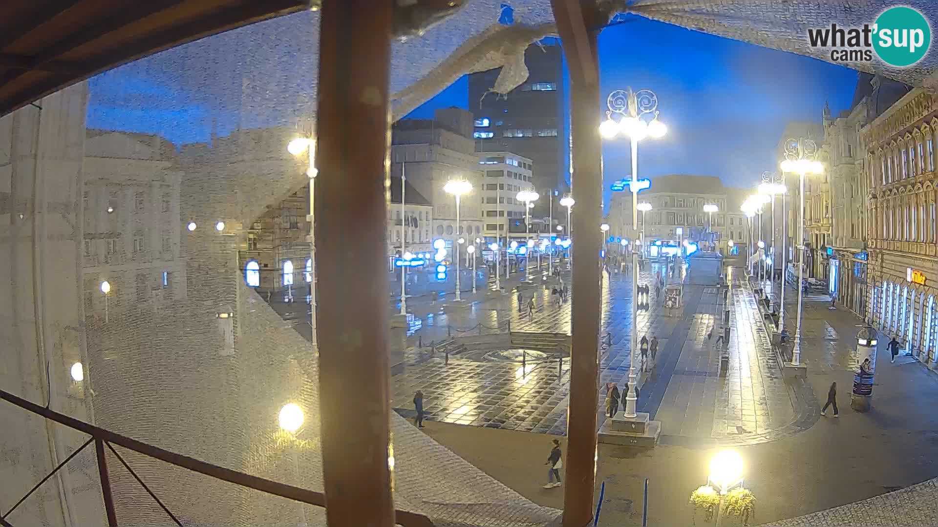 Zagreb Live Webcam – Bana Jelačić square