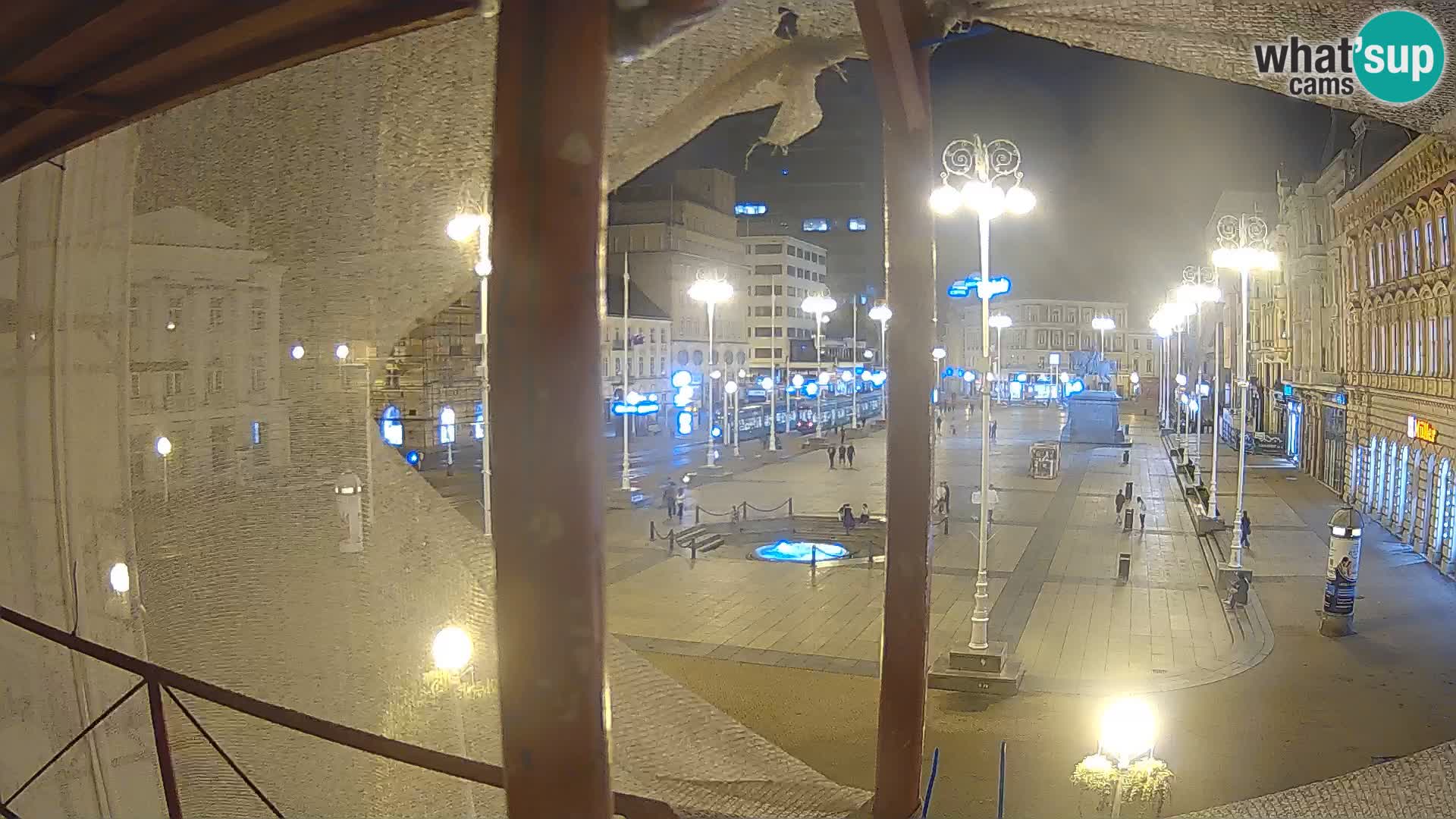 Zagreb Live Webcam – Bana Jelačić square