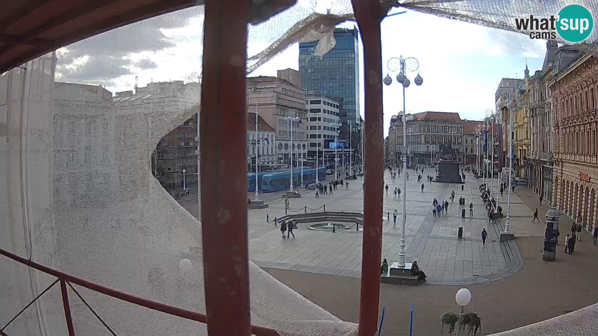 Zagreb Live Webcam – Bana Jelačić square