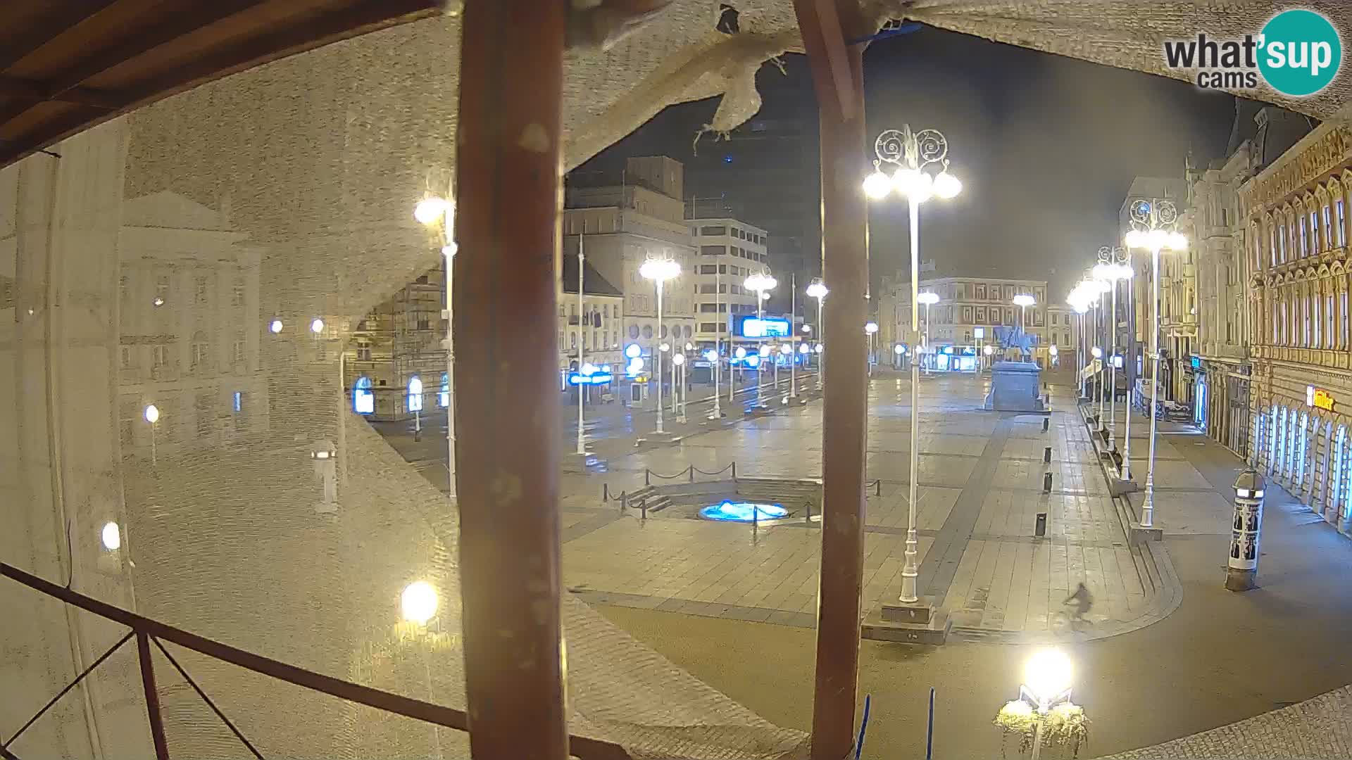 Zagreb Live Webcam – Bana Jelačić square