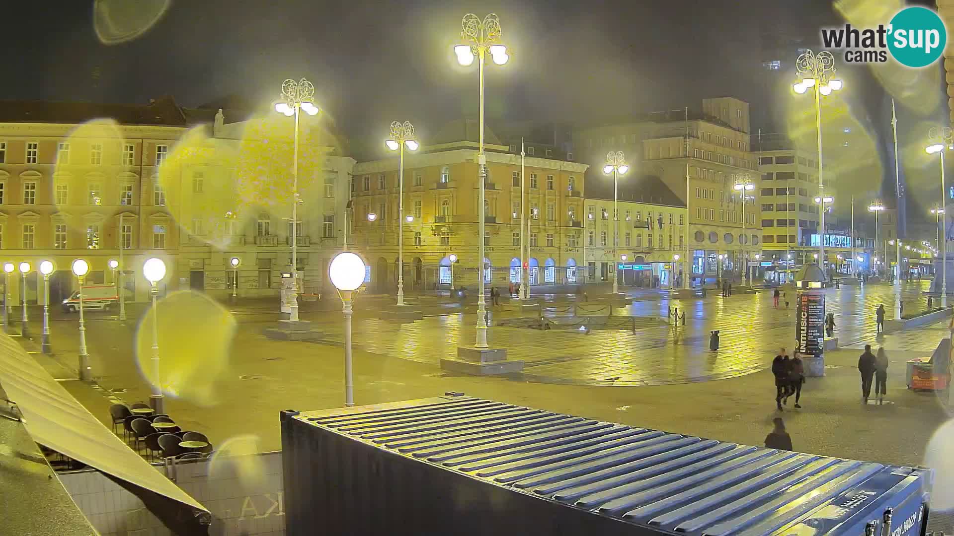 Zagreb Live Webcam – Bana Jelačić square