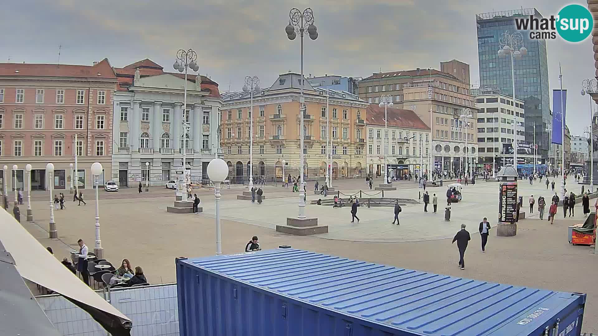 Zagreb Live Webcam – Bana Jelačić square