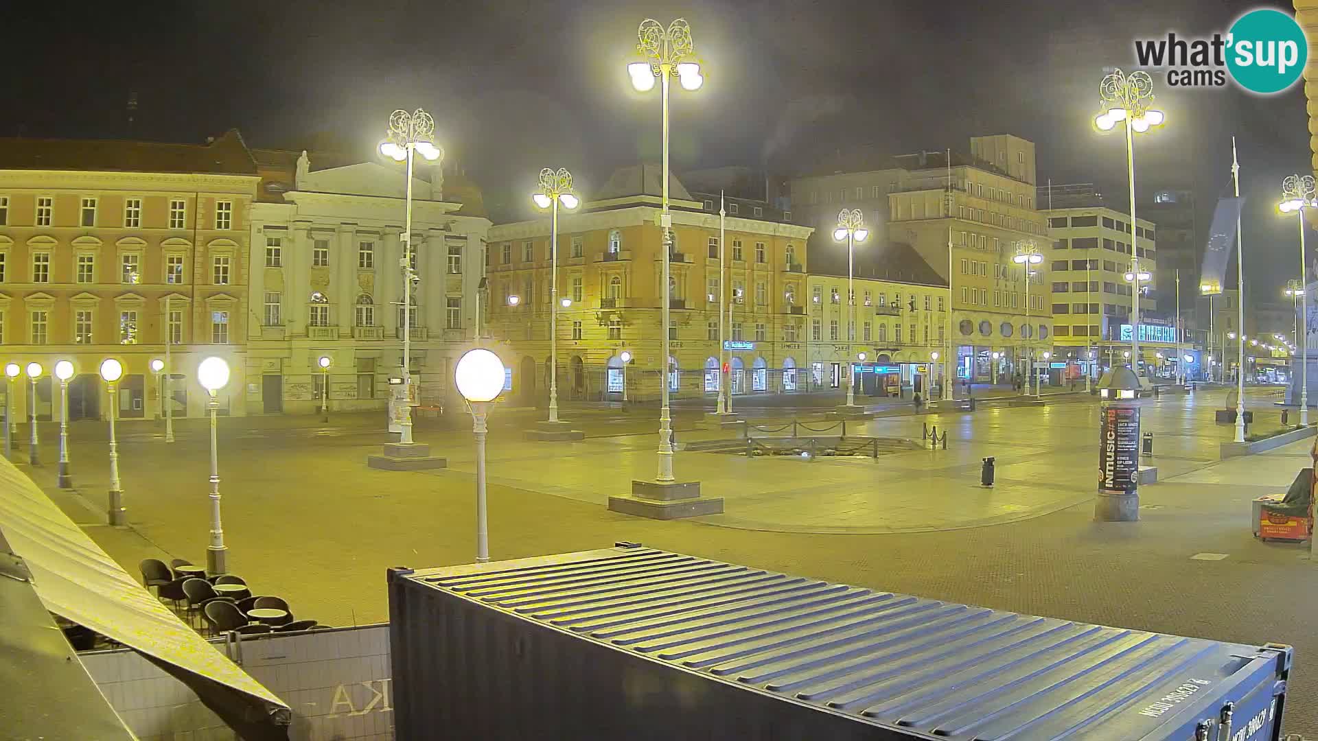 Zagreb Live Webcam – Bana Jelačić square