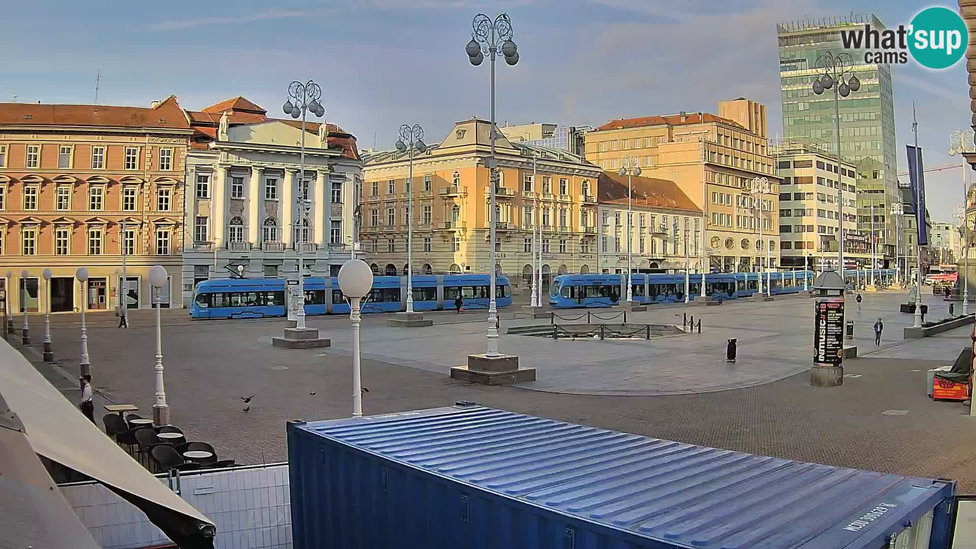 Zagreb Live Webcam – Bana Jelačić square