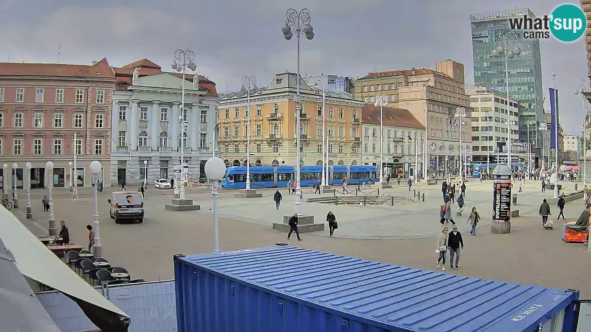 Zagreb Live Webcam – Bana Jelačić square