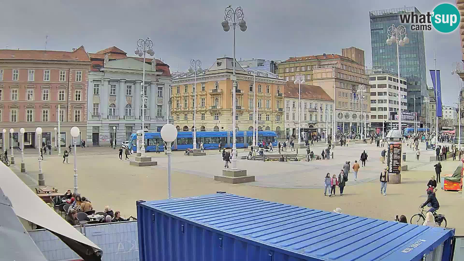 Zagreb Live Webcam – Bana Jelačić square