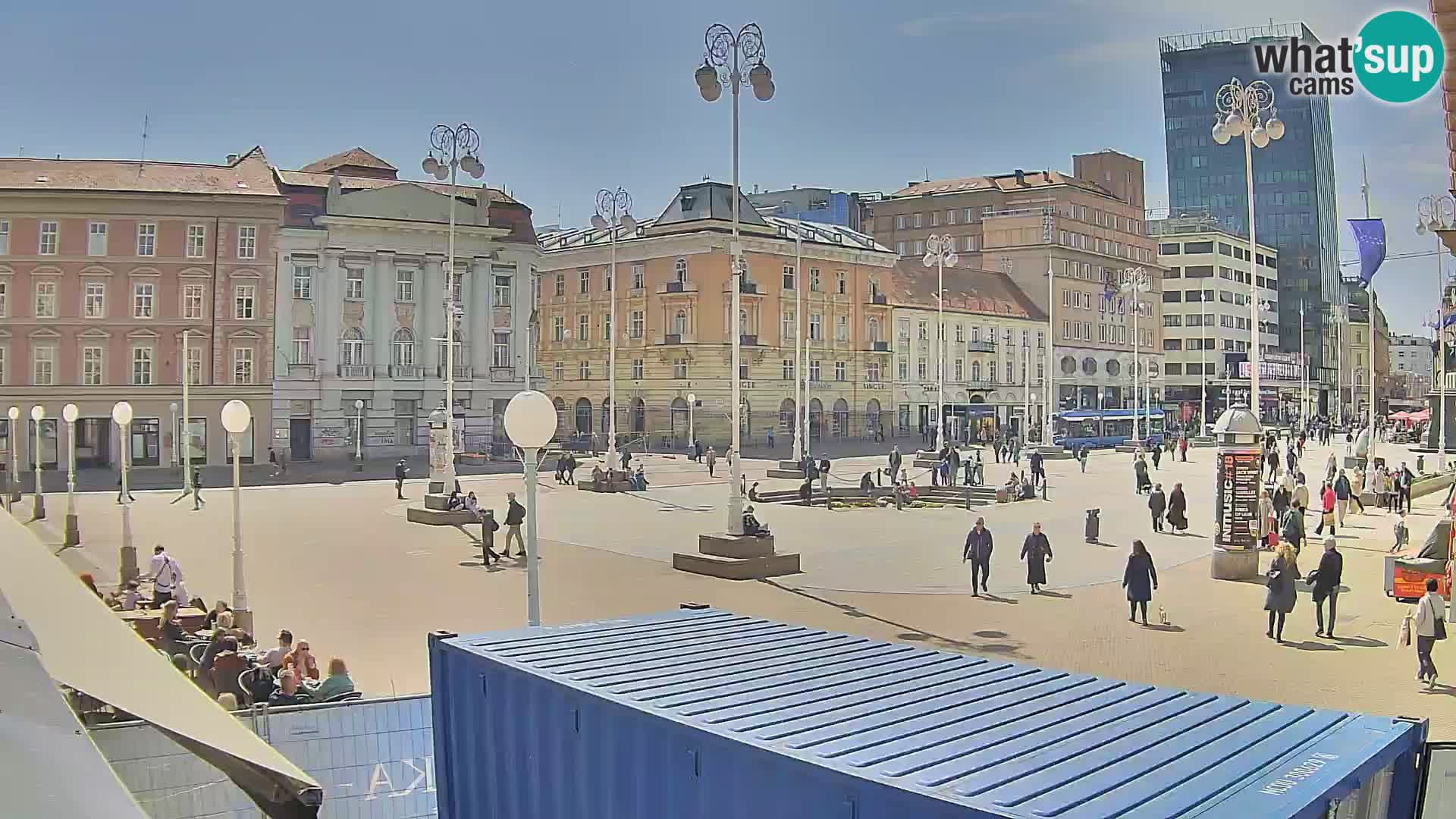 Zagreb Live Webcam – Bana Jelačić square