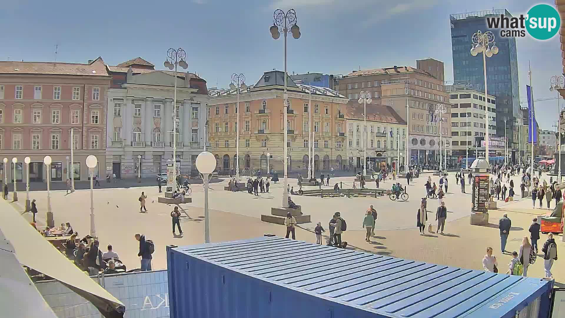 Zagreb Live Webcam – Bana Jelačić square
