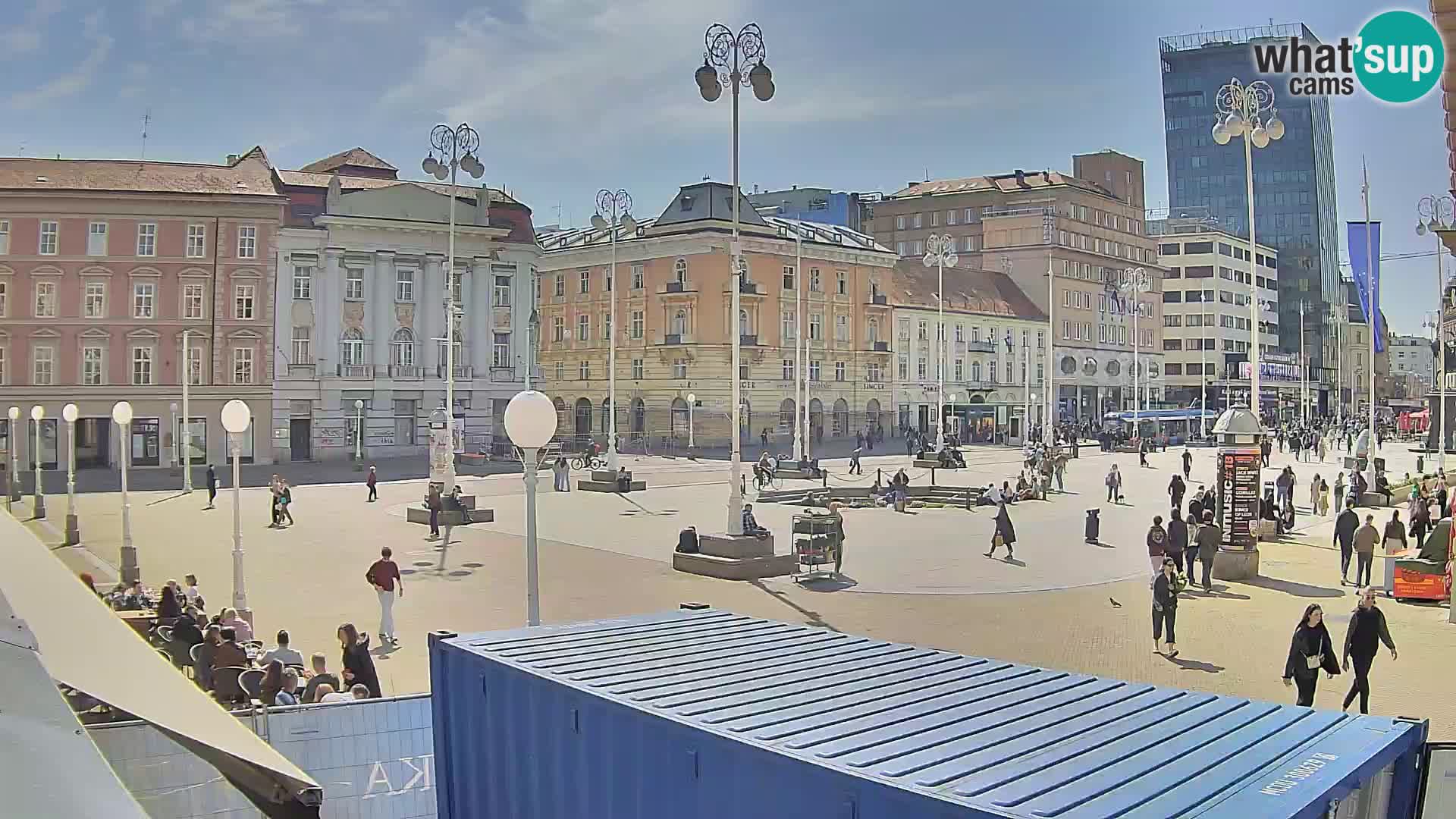 Zagreb Live Webcam – Bana Jelačić square