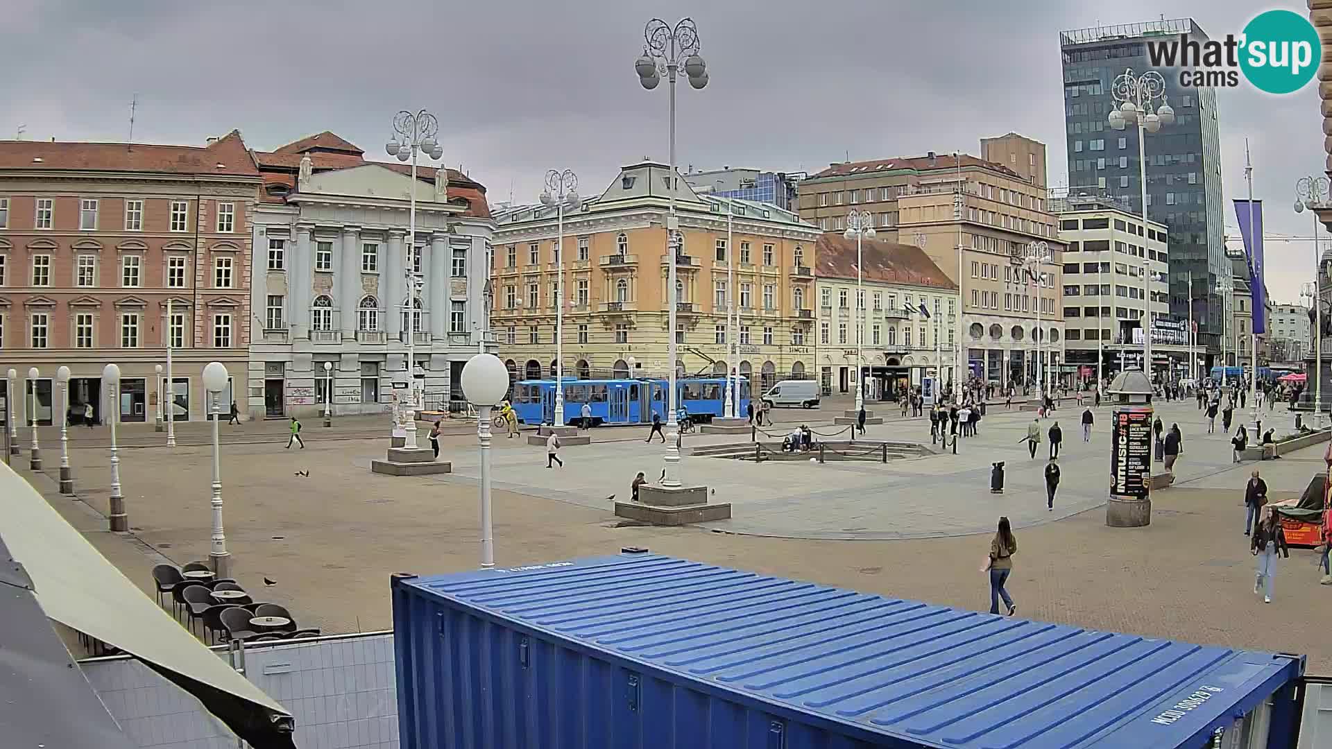 Zagreb Live Webcam – Bana Jelačić square