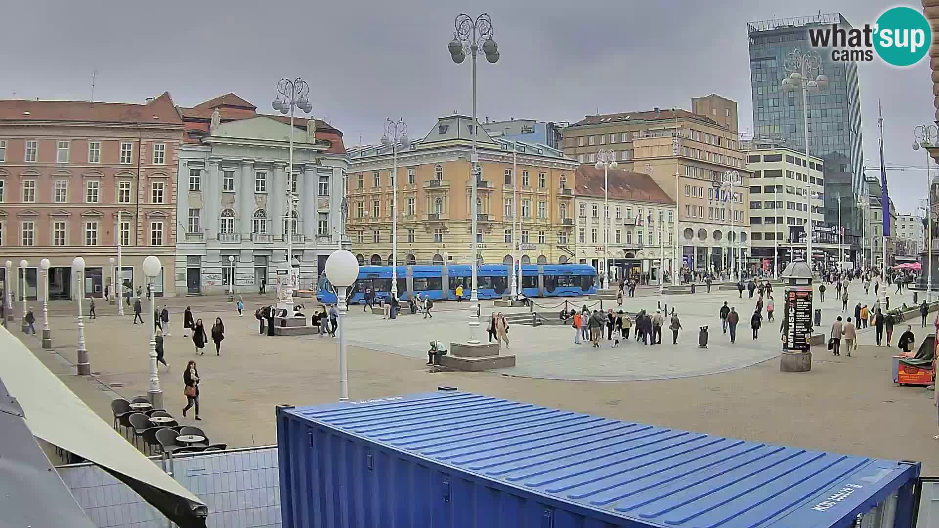 Zagreb Live Webcam – Bana Jelačić square