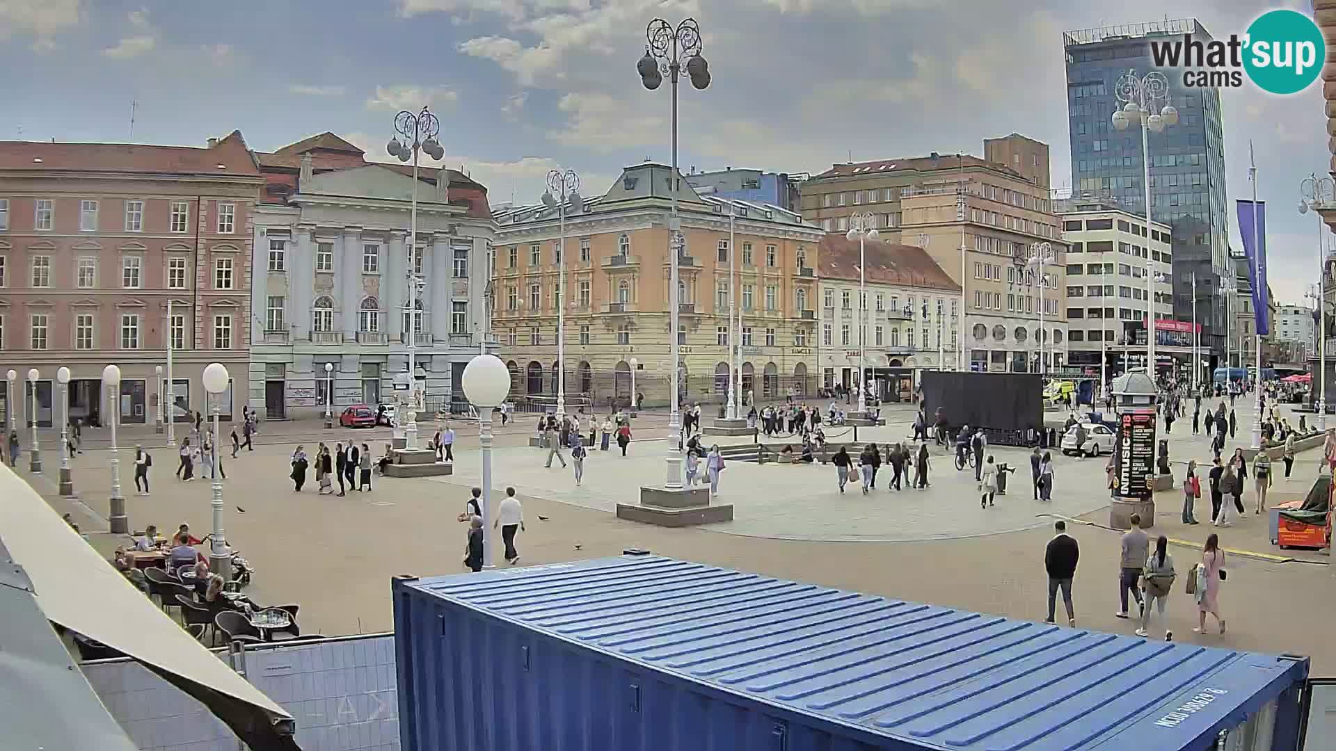 Zagreb Live Webcam – Bana Jelačić square