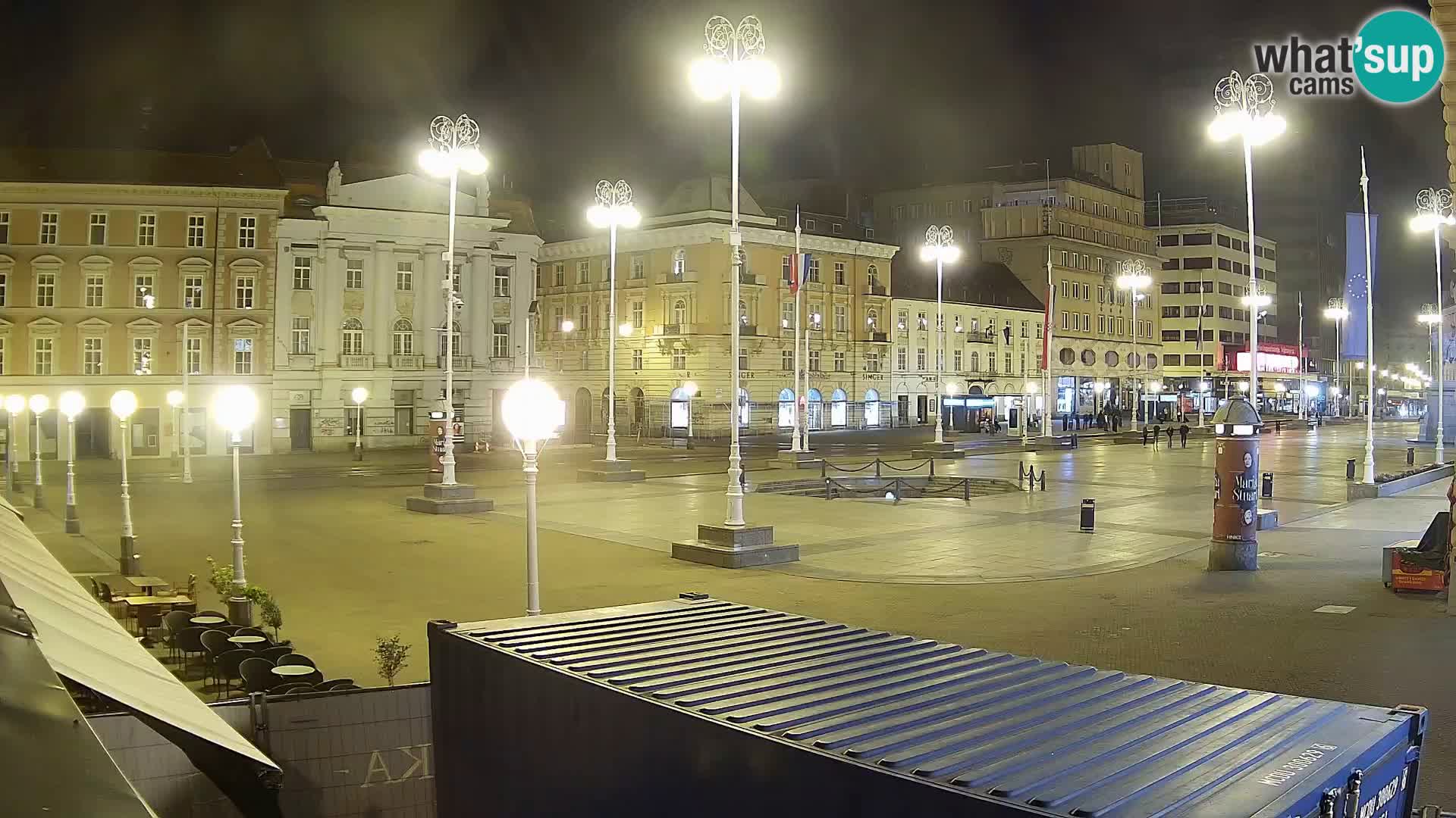 Zagreb Live Webcam – Bana Jelačić square