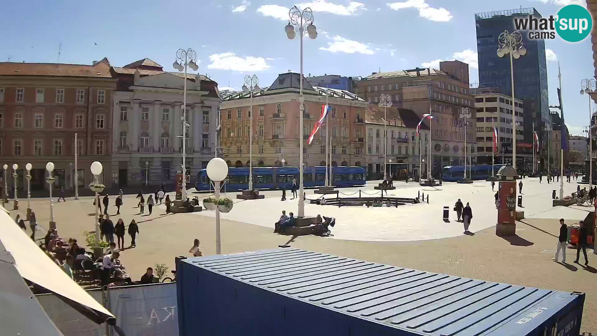 Zagreb Live Webcam – Bana Jelačić square