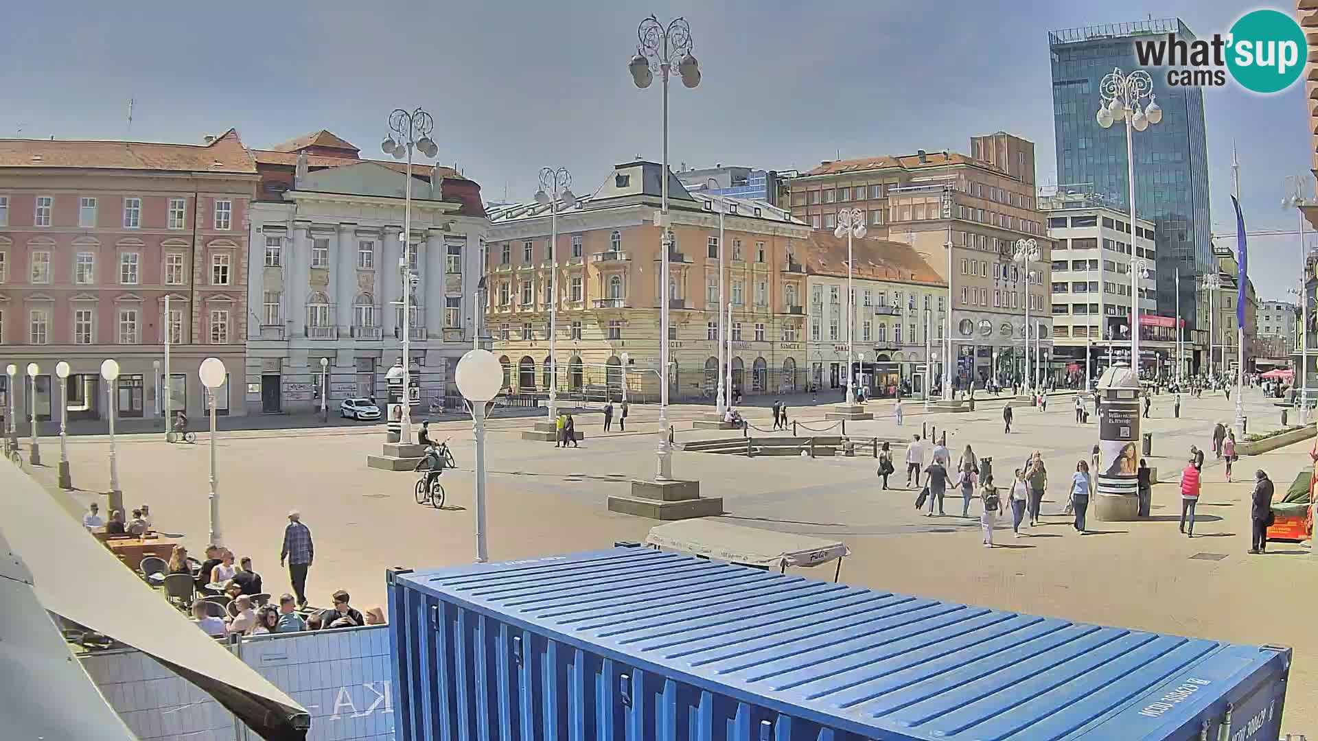 Zagreb Live Webcam – Bana Jelačić square