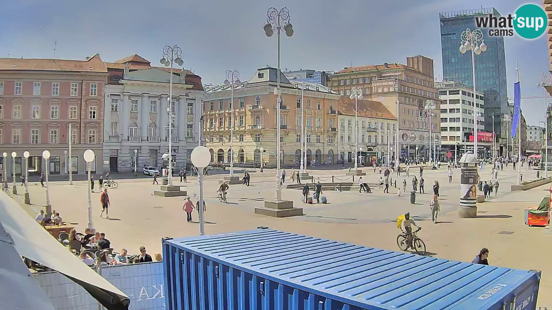Zagreb Live Webcam – Bana Jelačić square