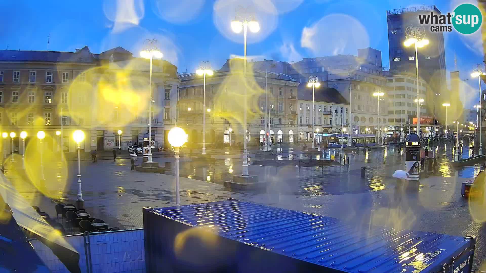 Zagreb Live Webcam – Bana Jelačić square