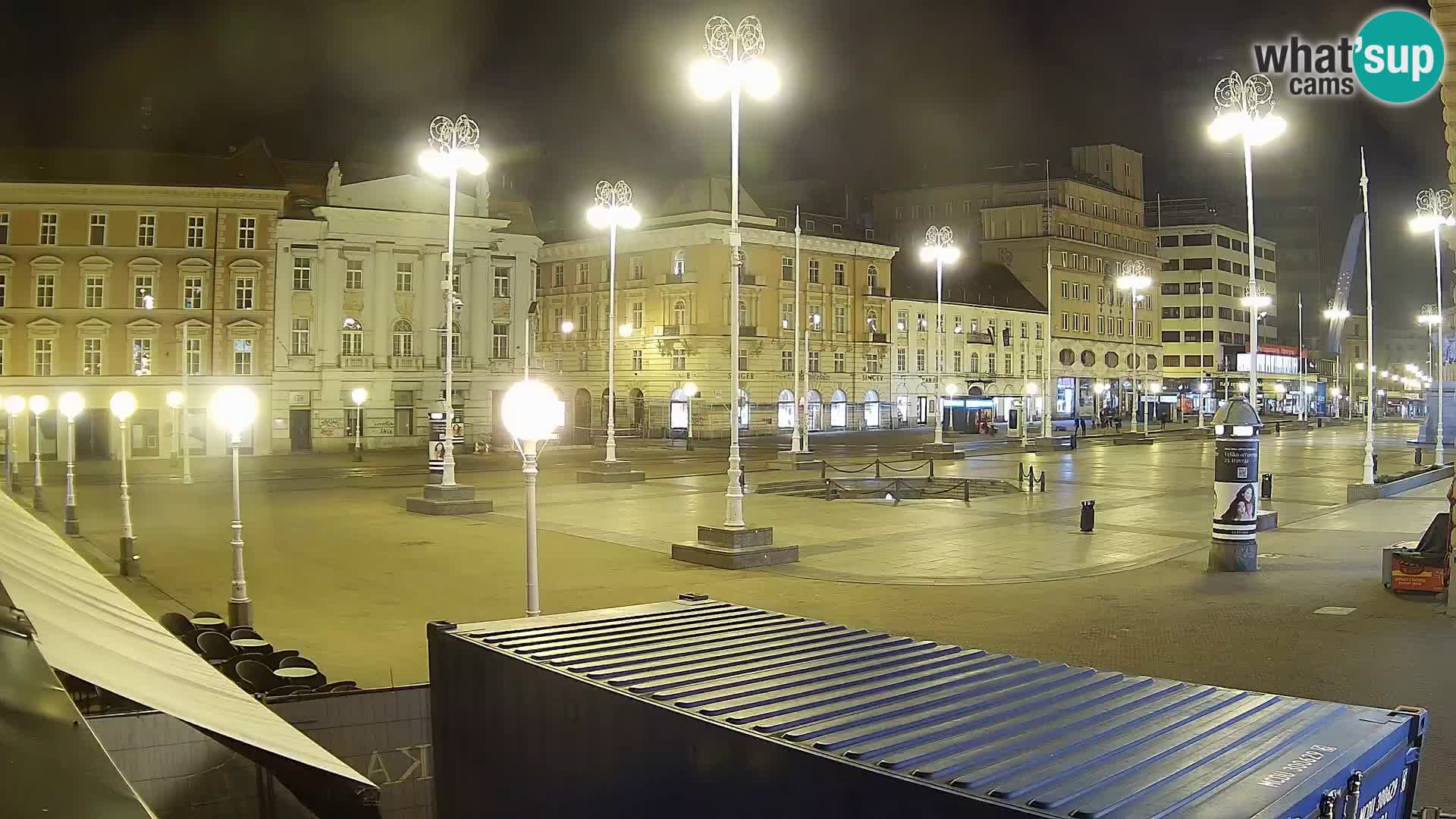 Zagreb Live Webcam – Bana Jelačić square