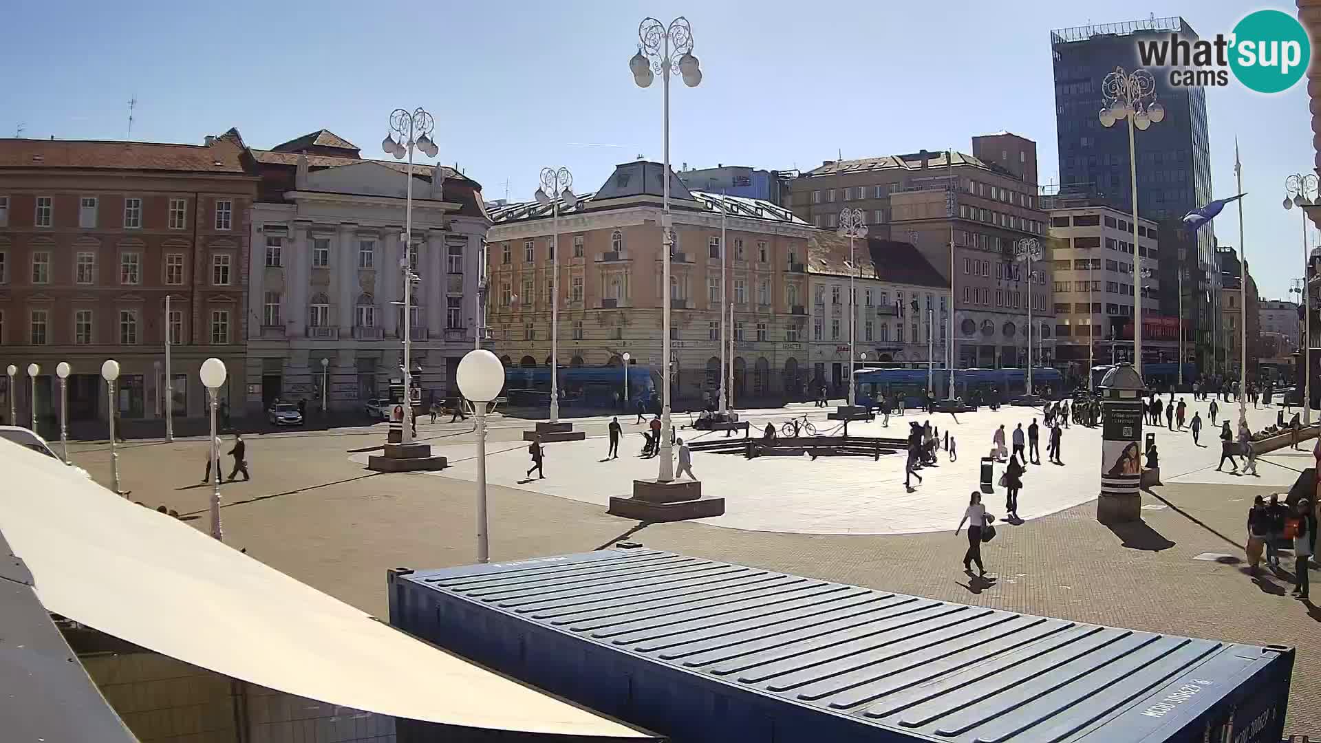 Zagreb Live Webcam – Bana Jelačić square