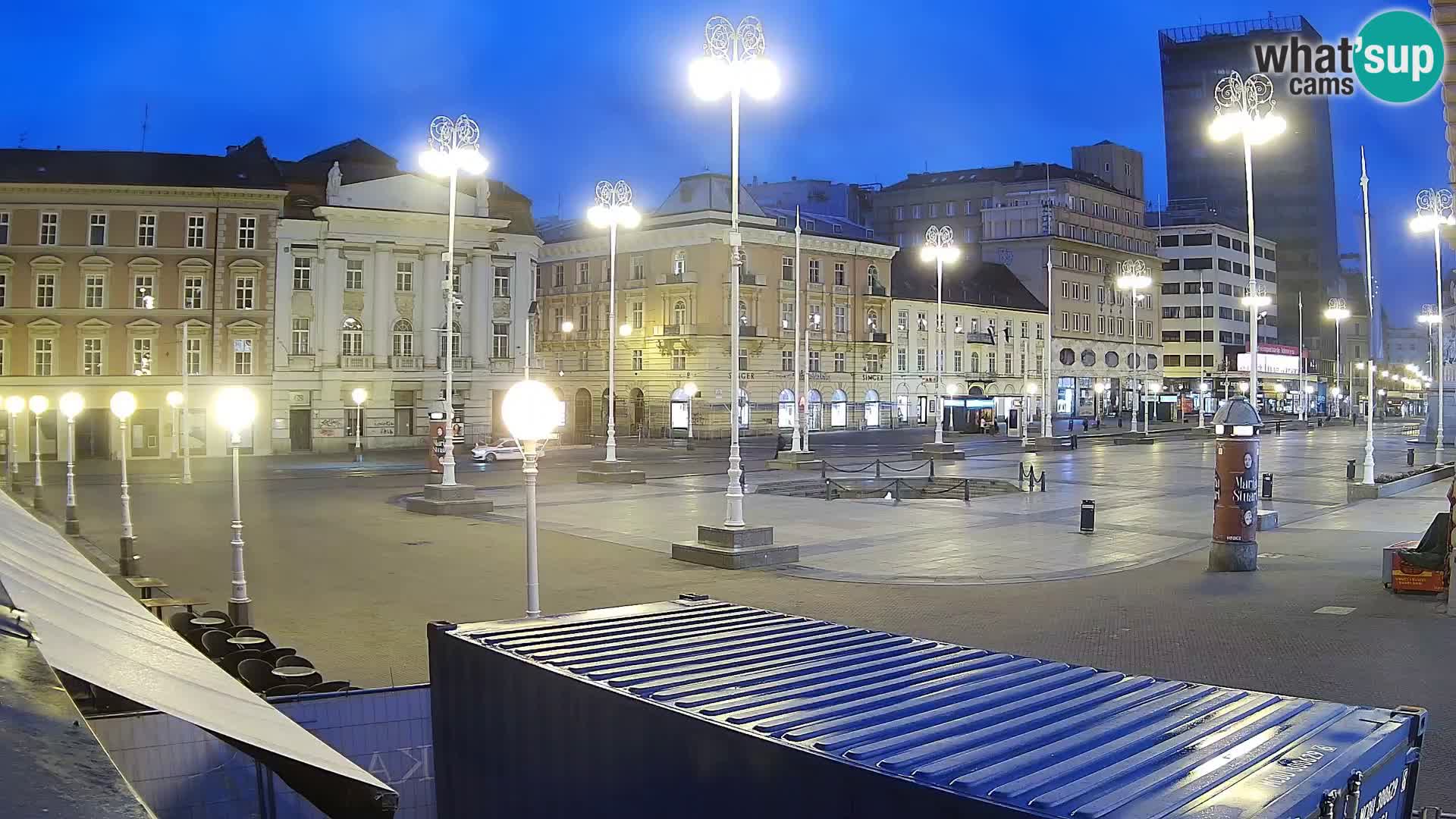 Zagreb Live Webcam – Bana Jelačić square