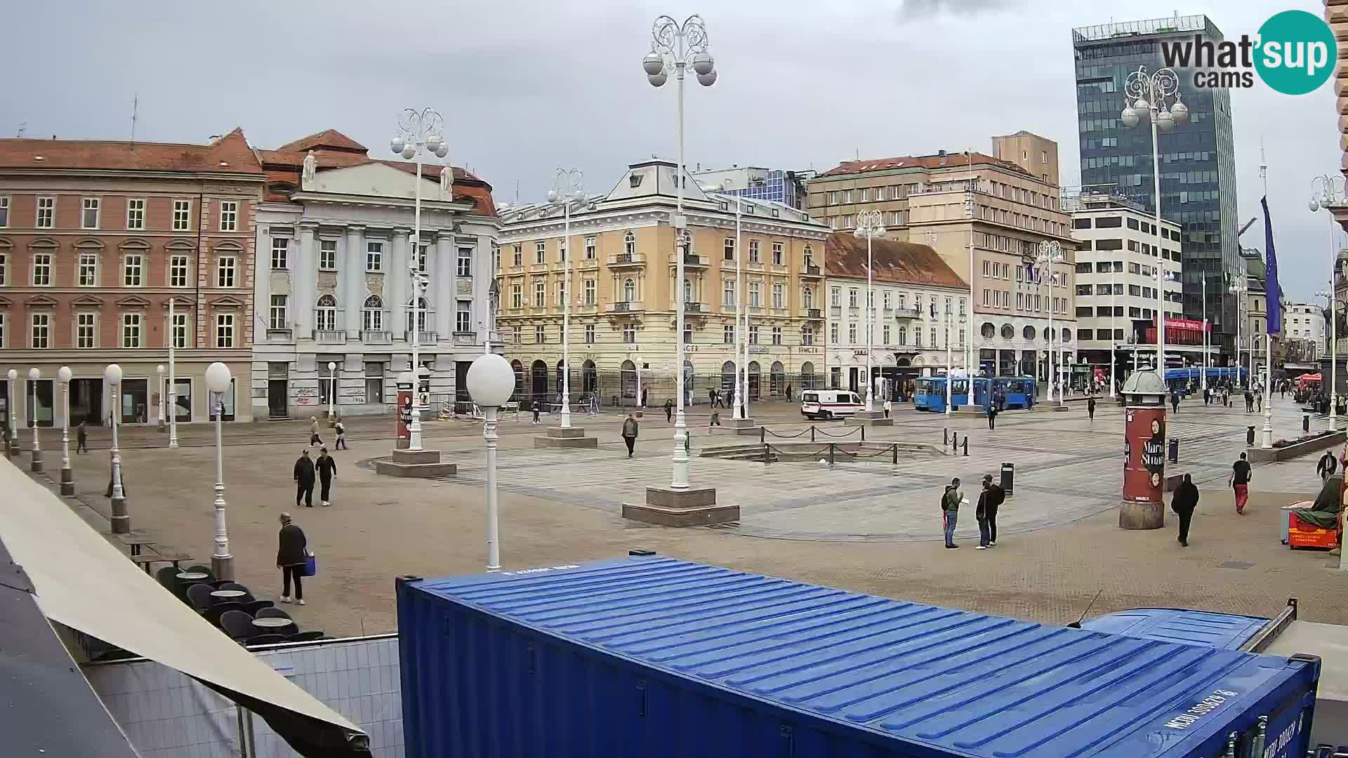 Zagreb Live Webcam – Bana Jelačić square
