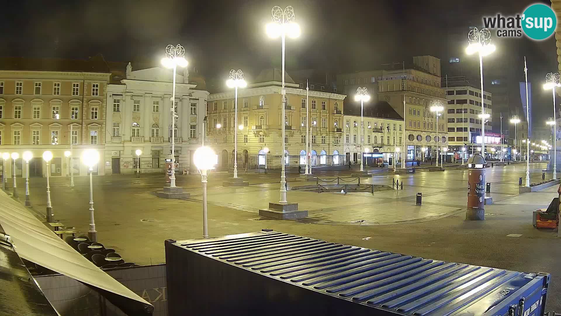 Zagreb Live Webcam – Bana Jelačić square