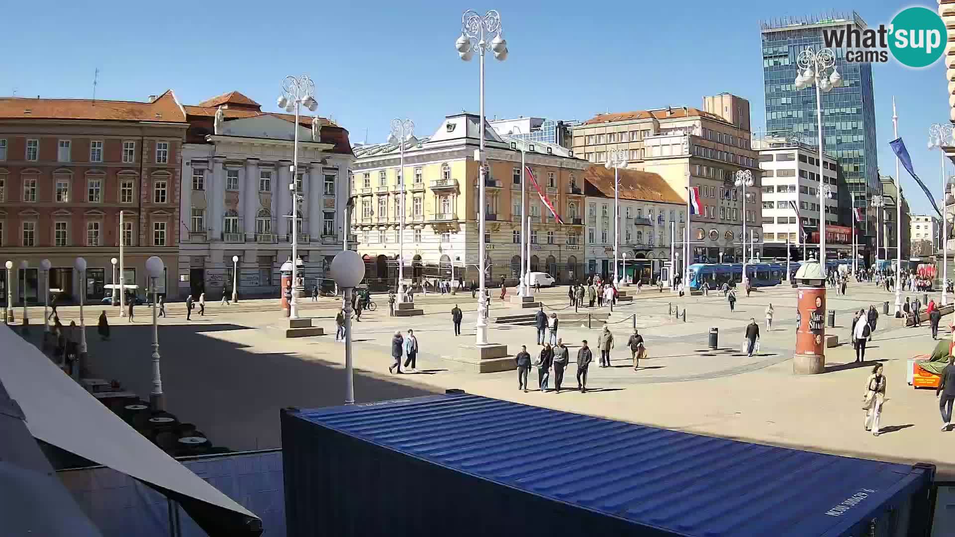 Zagreb Live Webcam – Bana Jelačić square