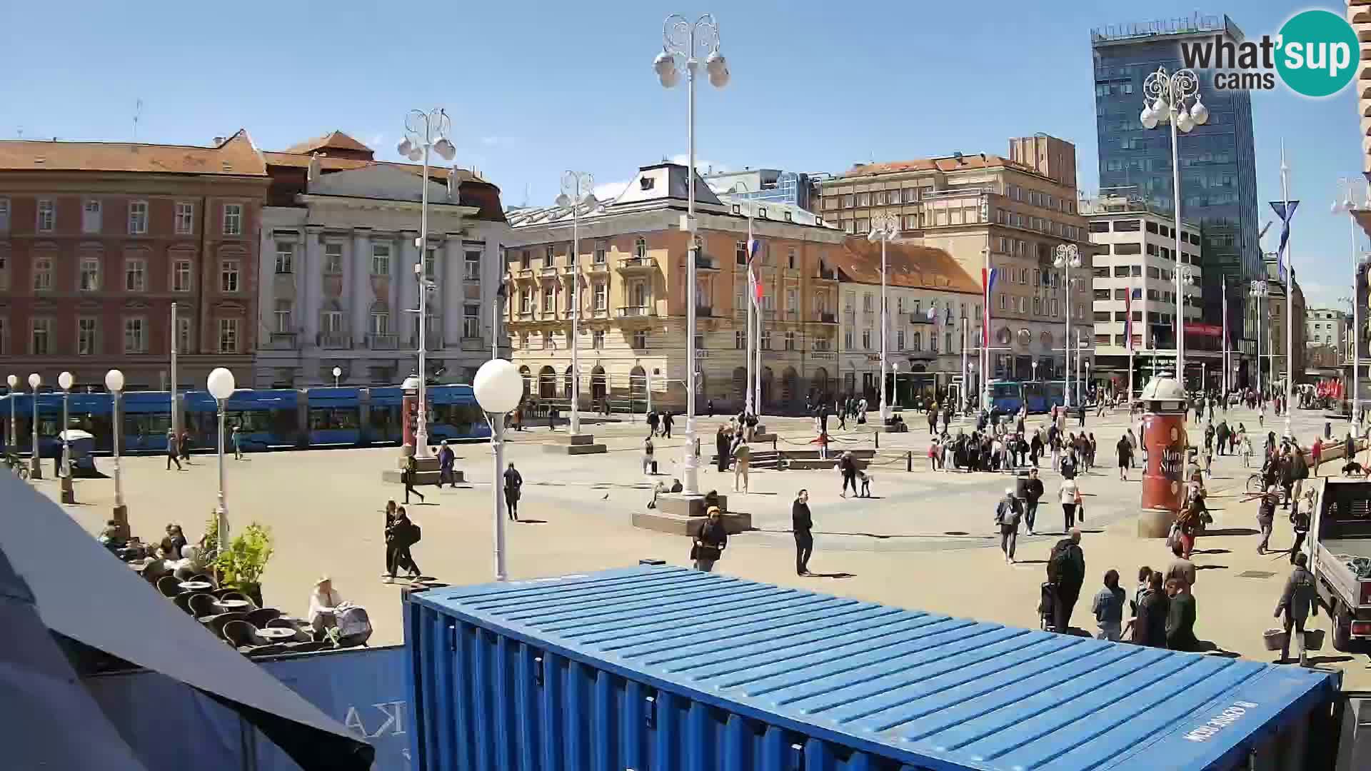 Zagreb Live Webcam – Bana Jelačić square