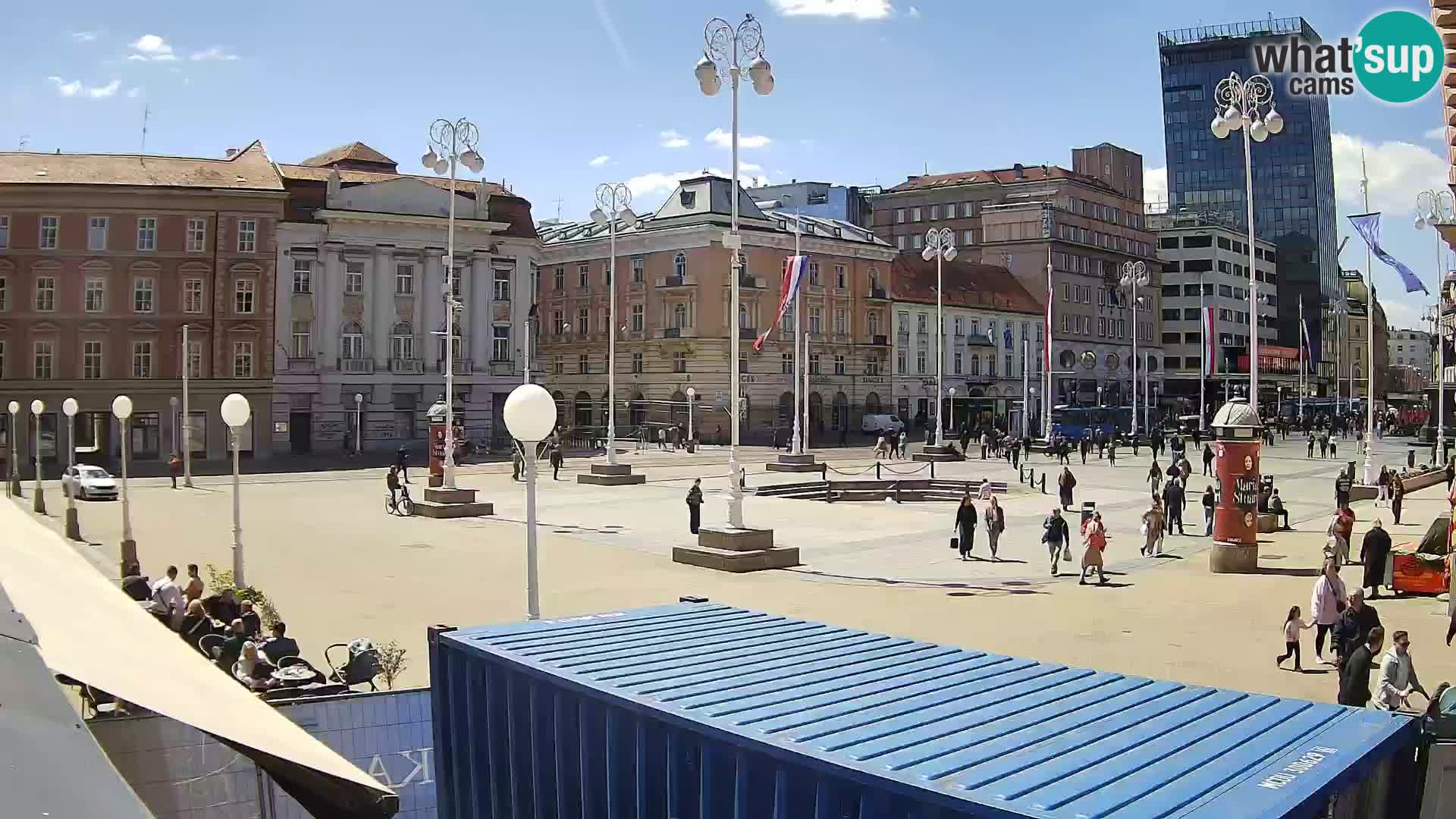 Zagreb Live Webcam – Bana Jelačić square