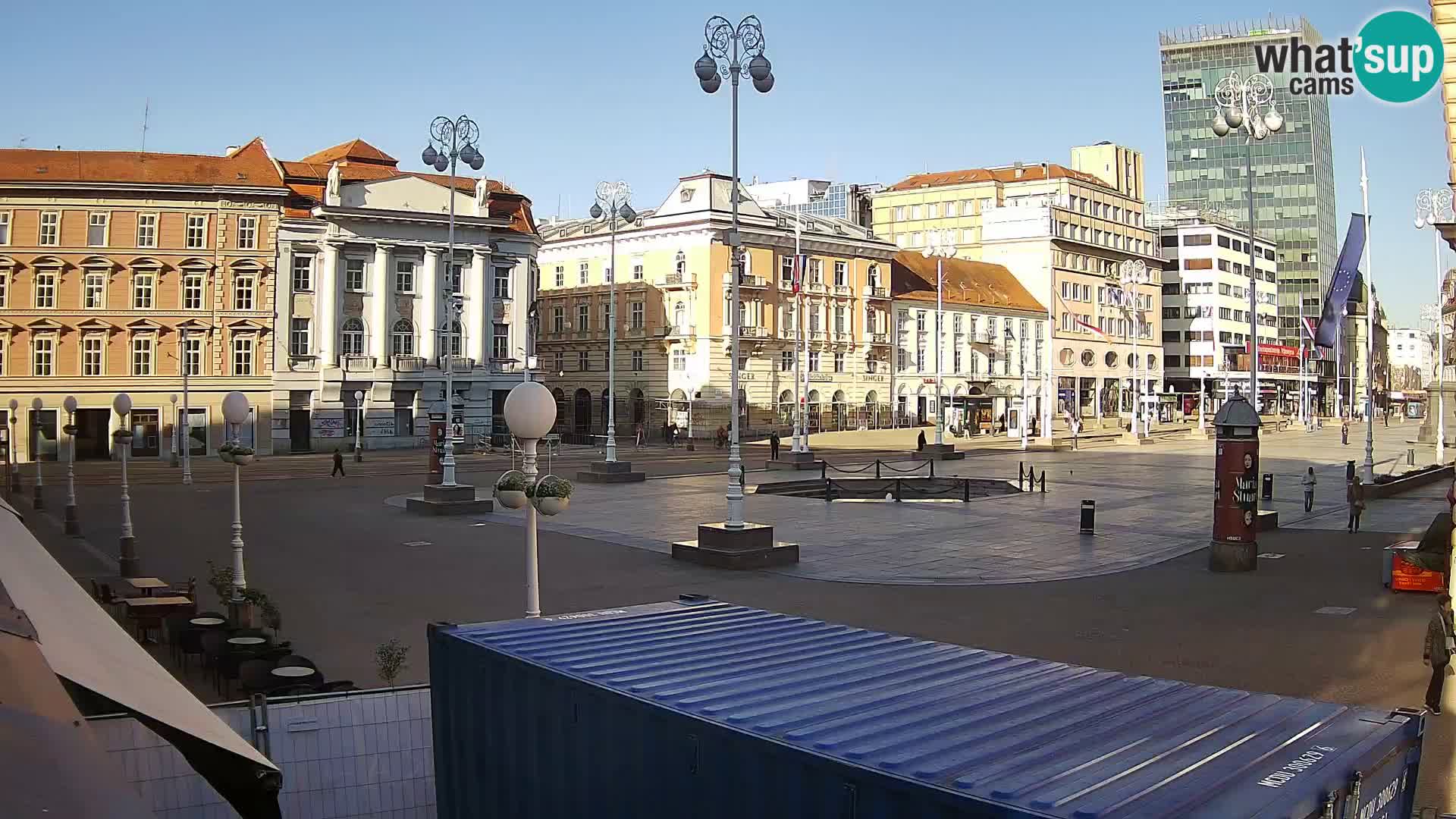 Zagreb Live Webcam – Bana Jelačić square