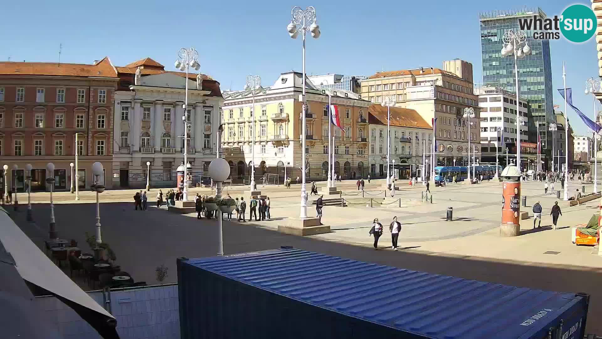 Zagreb Live Webcam – Bana Jelačić square