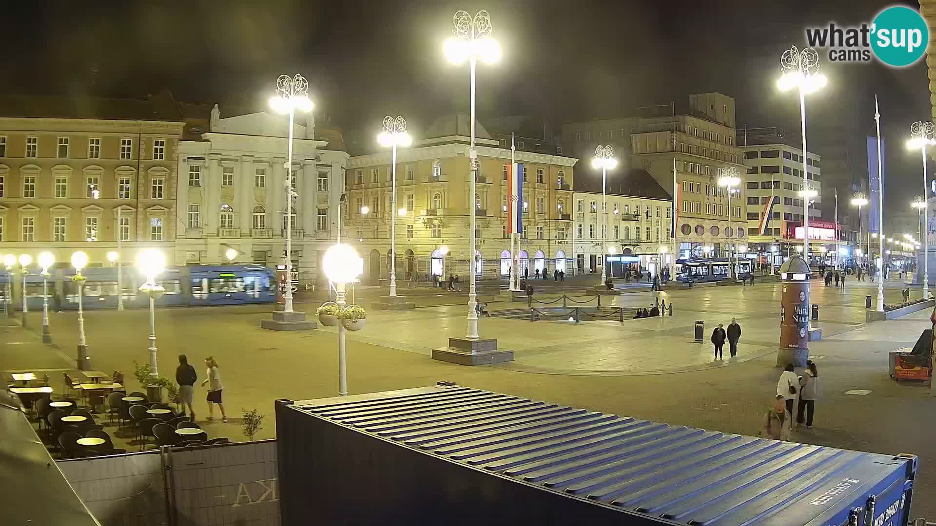 Zagreb Live Webcam – Bana Jelačić square