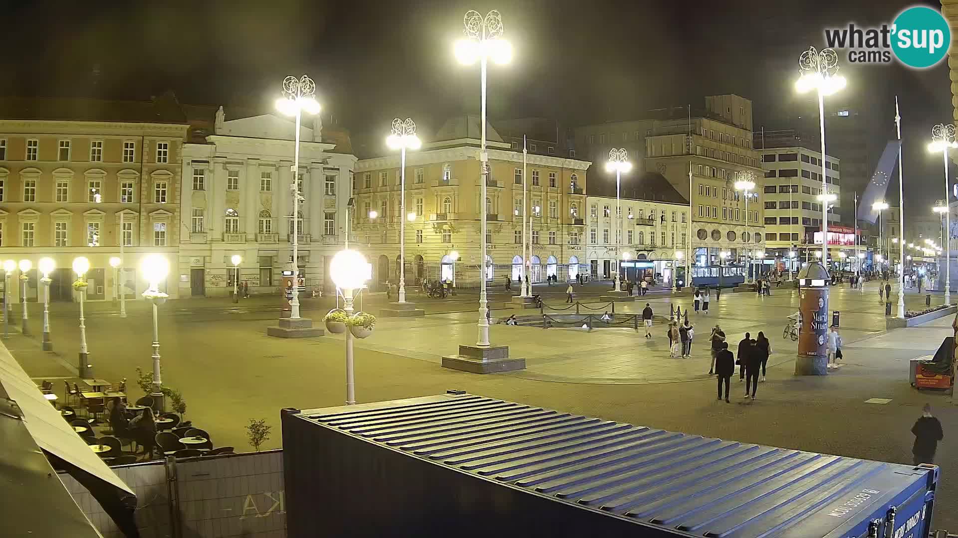 Zagreb Live Webcam – Bana Jelačić square
