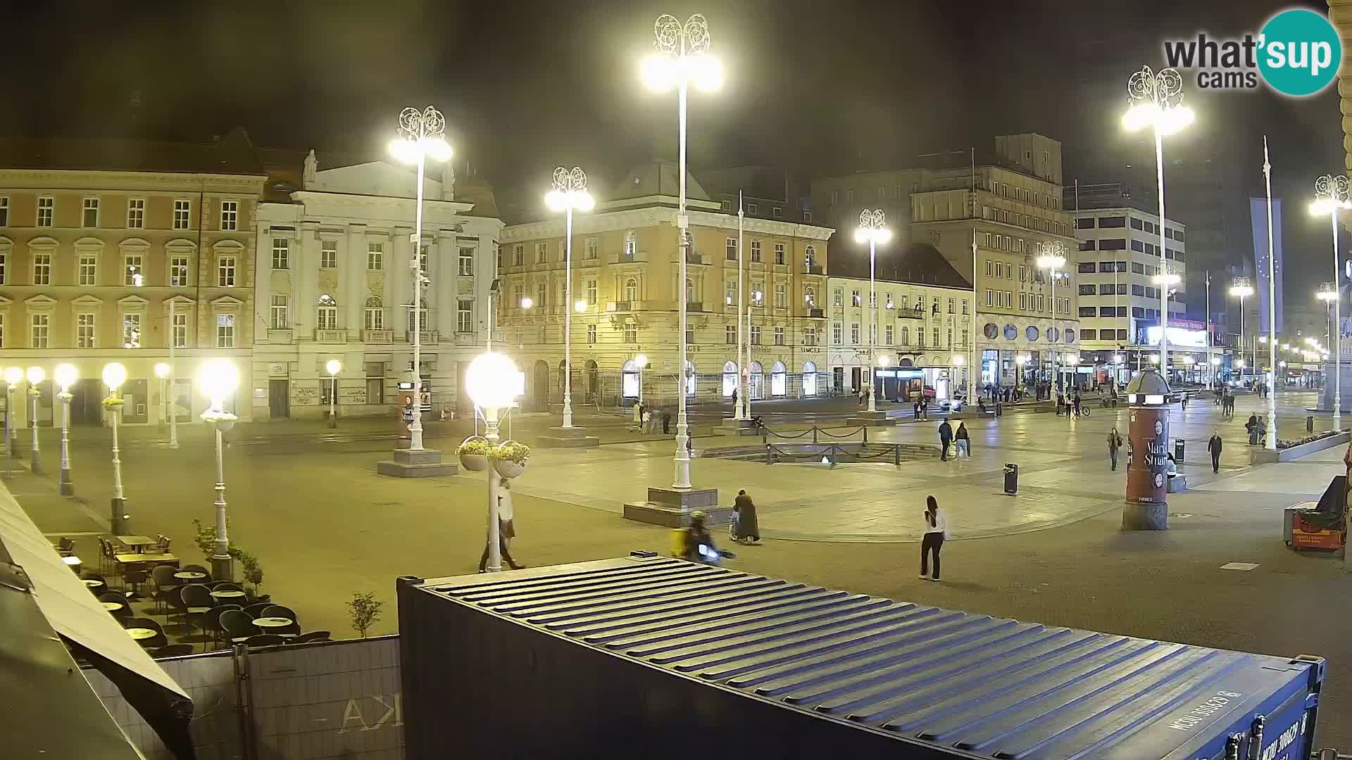 Zagreb Live Webcam – Bana Jelačić square