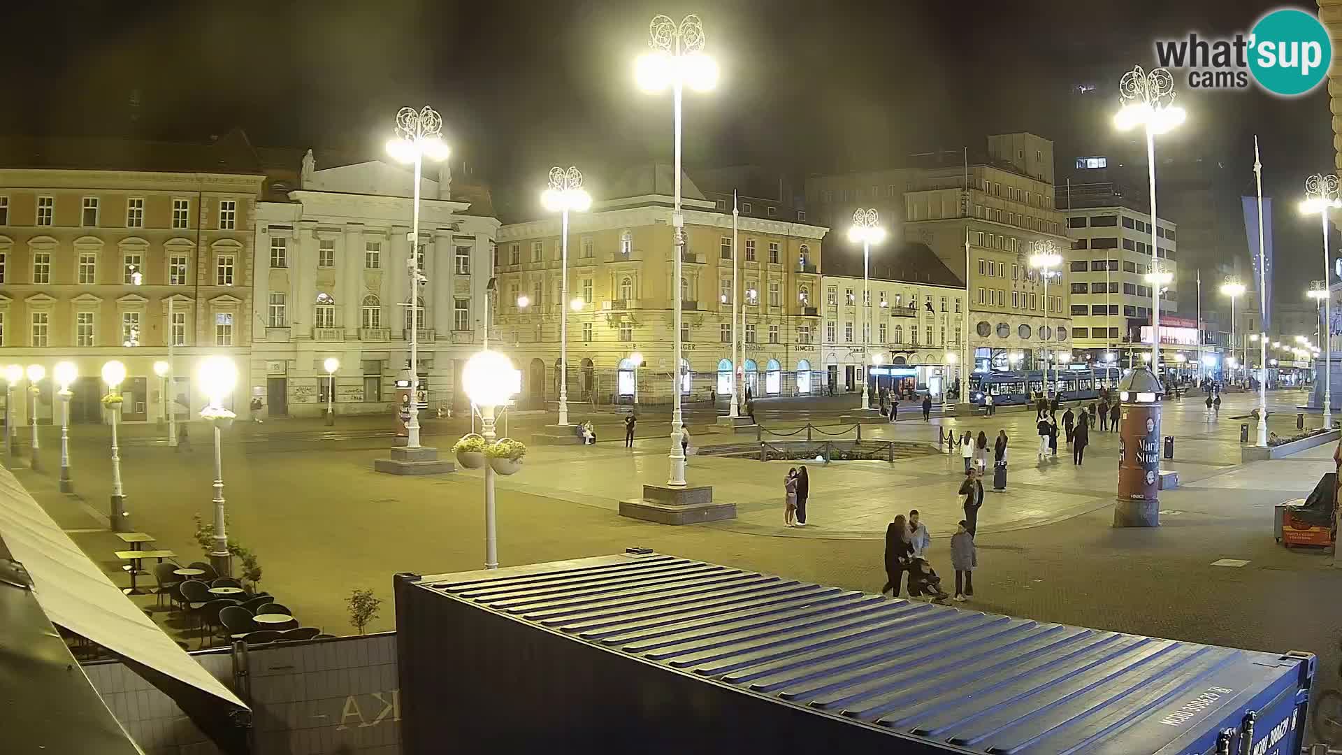 Zagreb Live Webcam – Bana Jelačić square