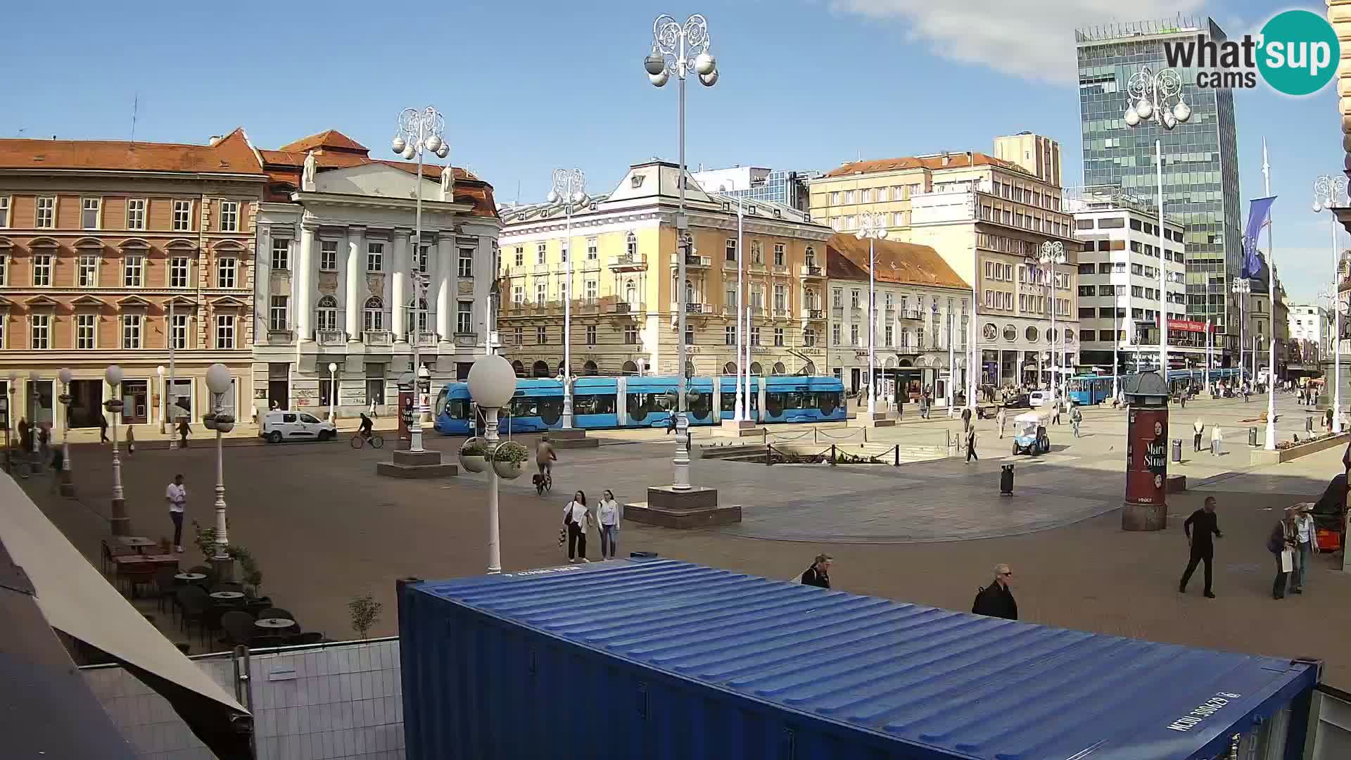 Zagreb Live Webcam – Bana Jelačić square