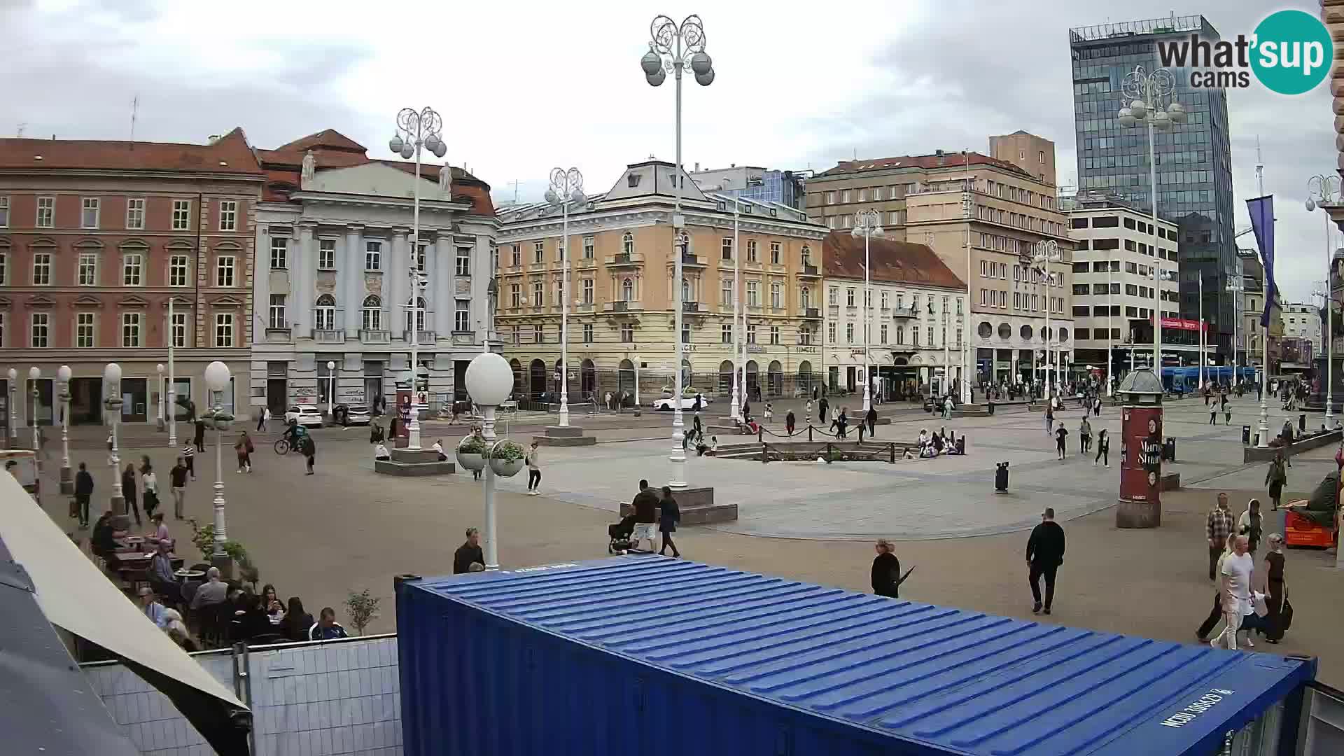 Zagreb spletna kamera trg Bana Jelačića