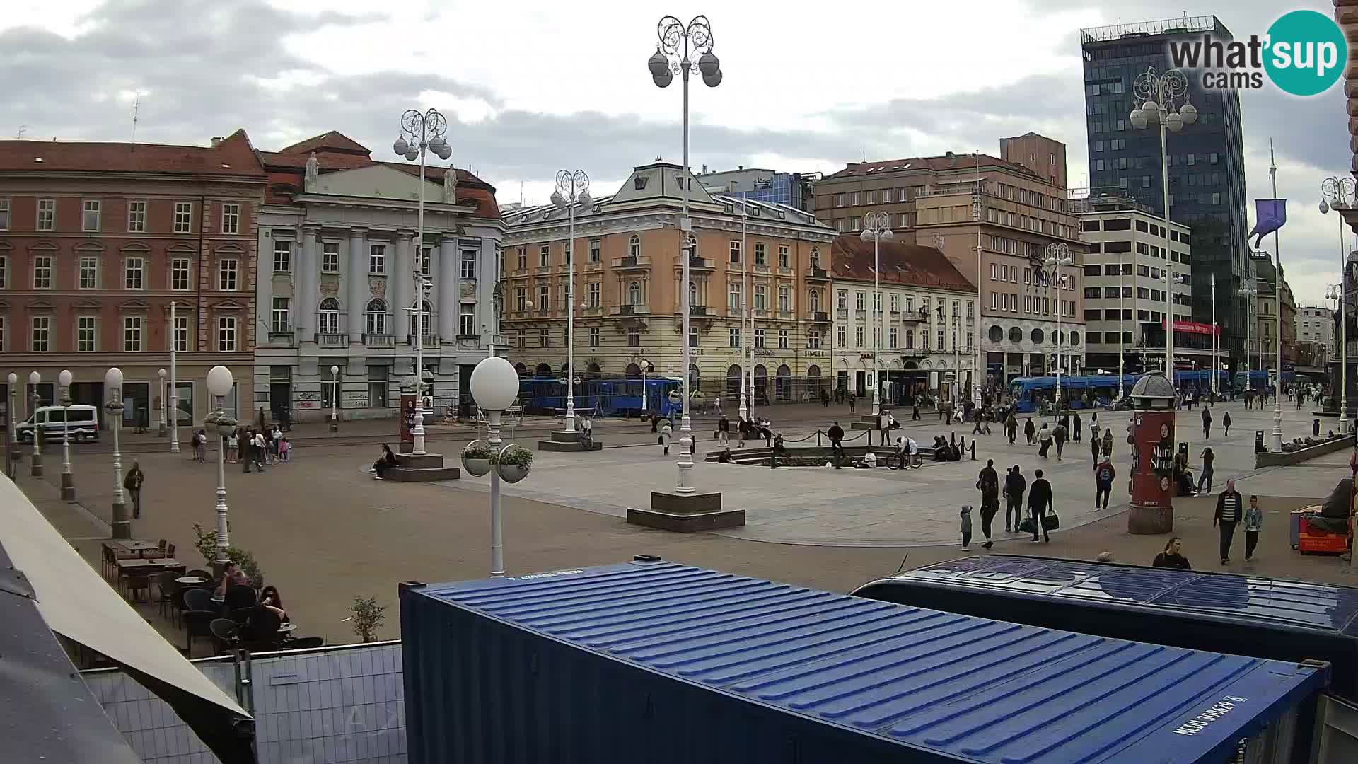 Zagreb Live Webcam – Bana Jelačić square