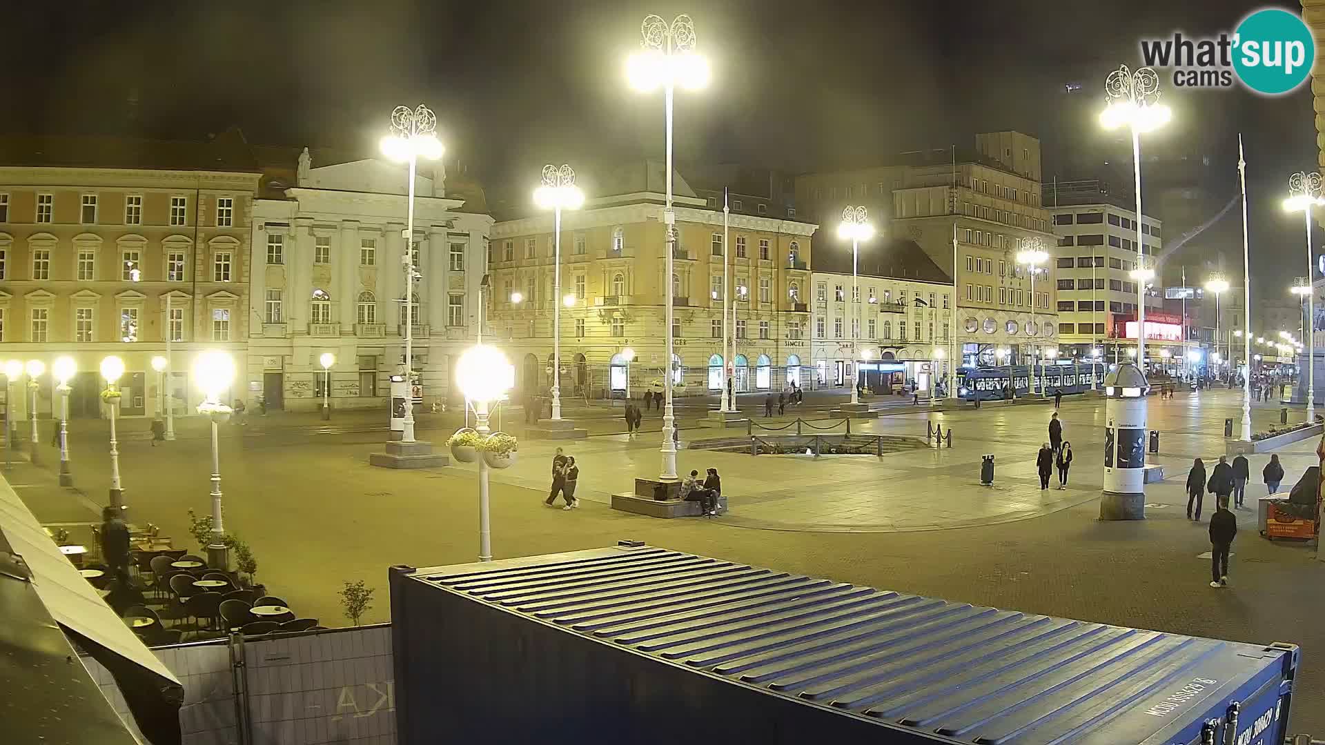 Zagreb Live Webcam – Bana Jelačić square