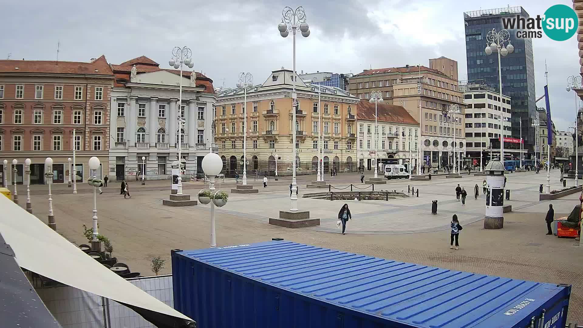 Zagreb Live Webcam – Bana Jelačić square