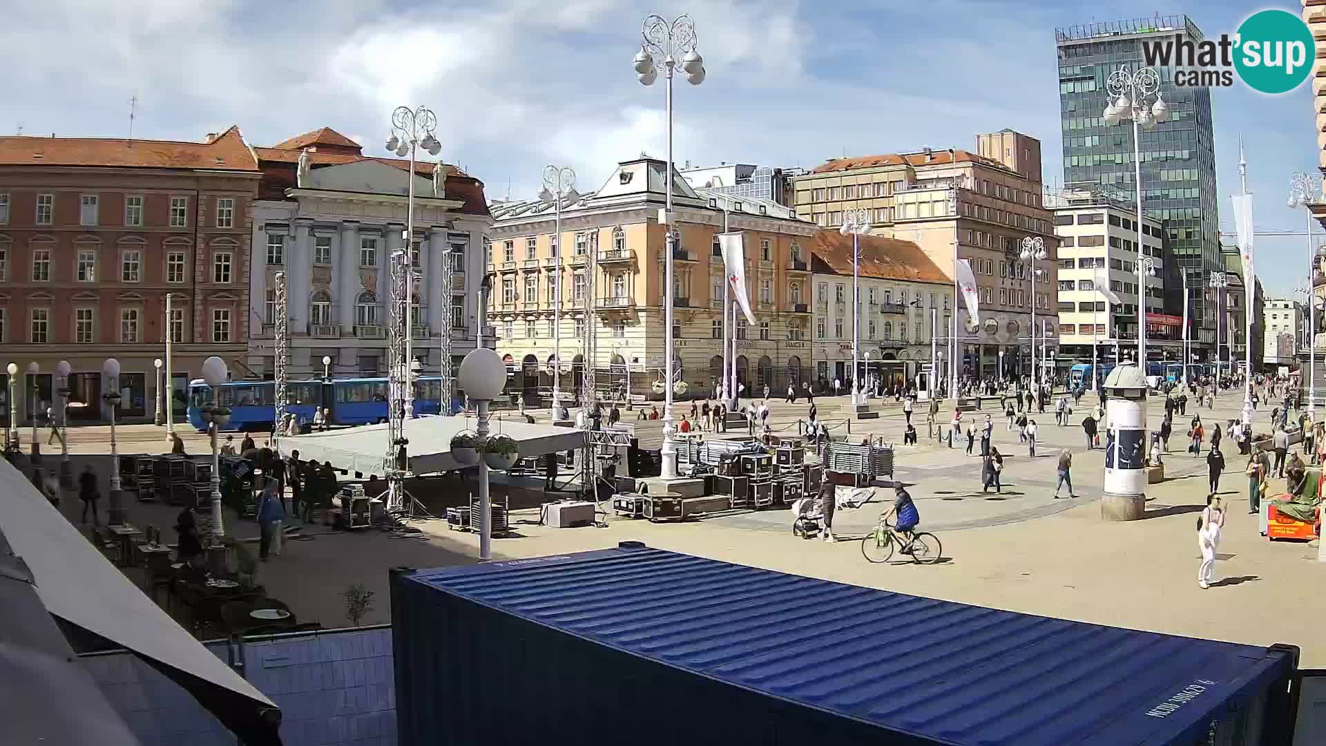 Zagreb Live Webcam – Bana Jelačić square